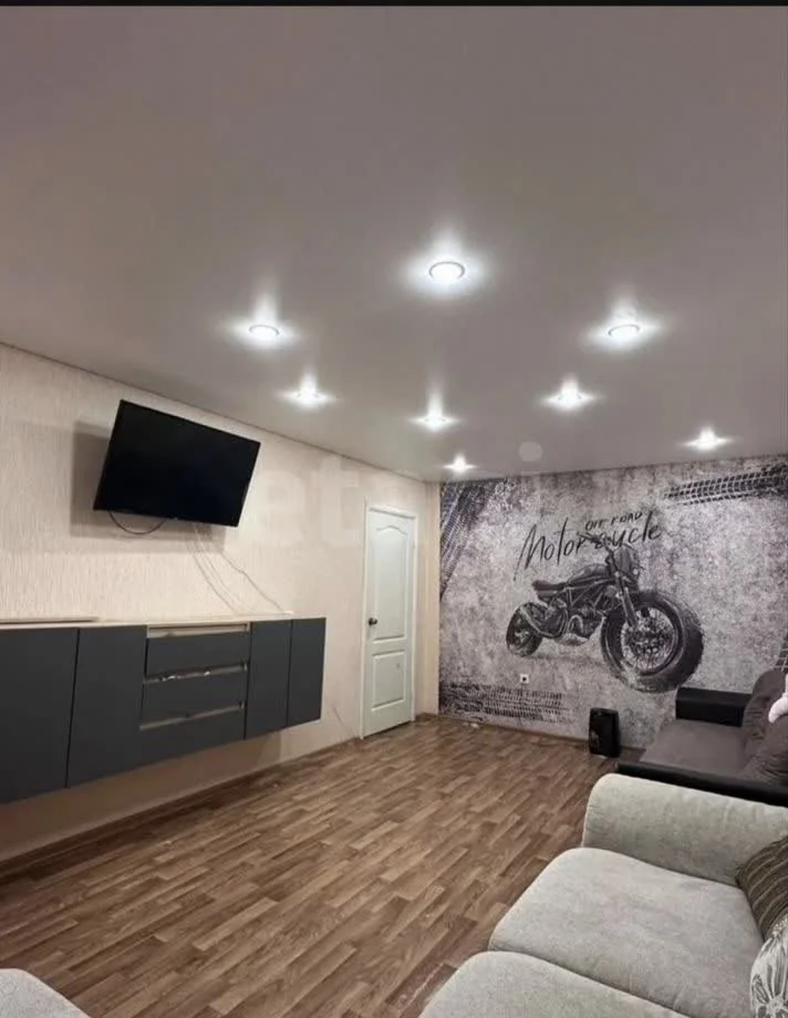 2-к квартира, 59.3м² (улица Генерала Трошева, 43) - миниатюра 2