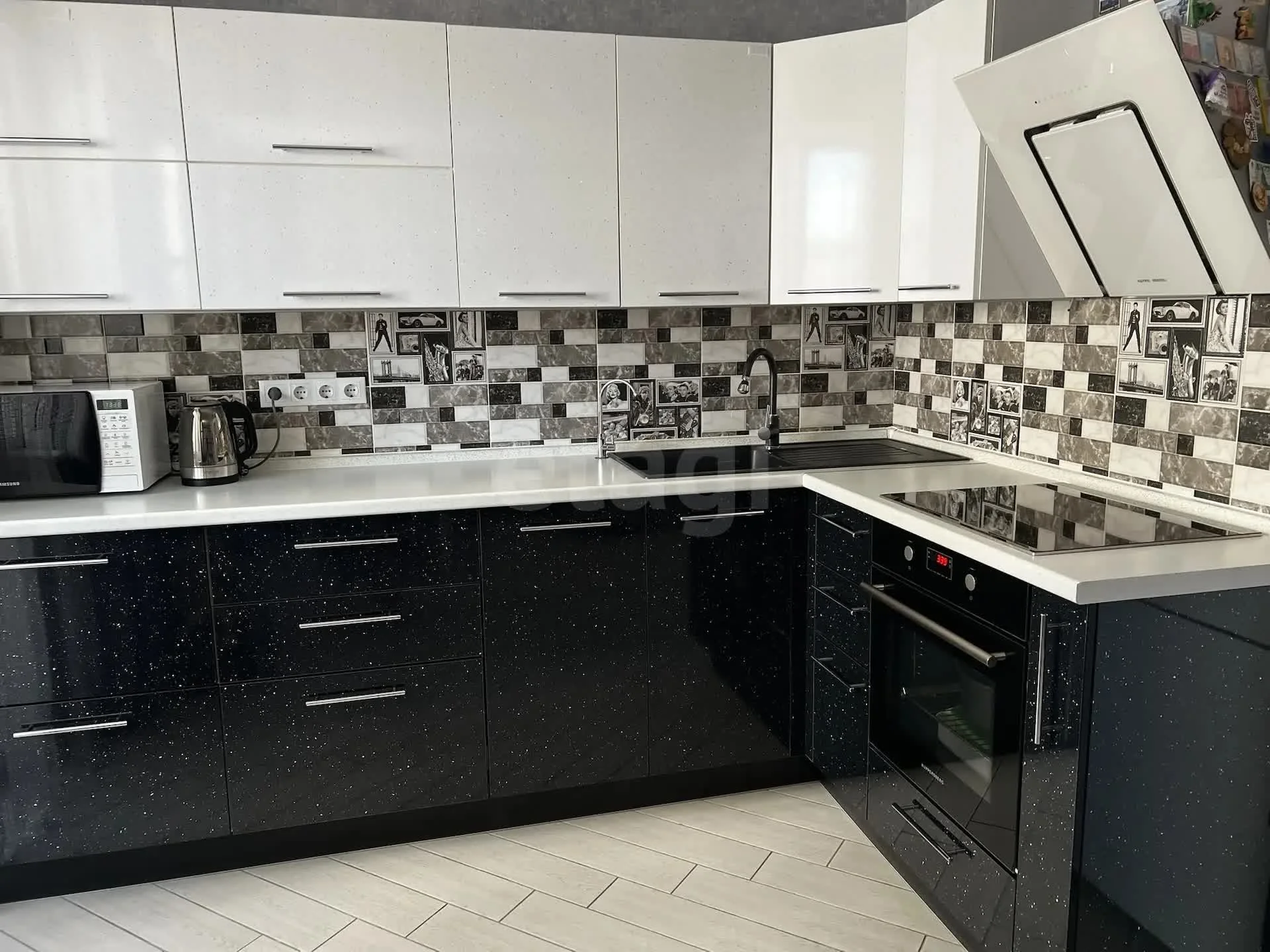 3-к квартира, 87.4м² (Московская улица, 129) - изображение 1