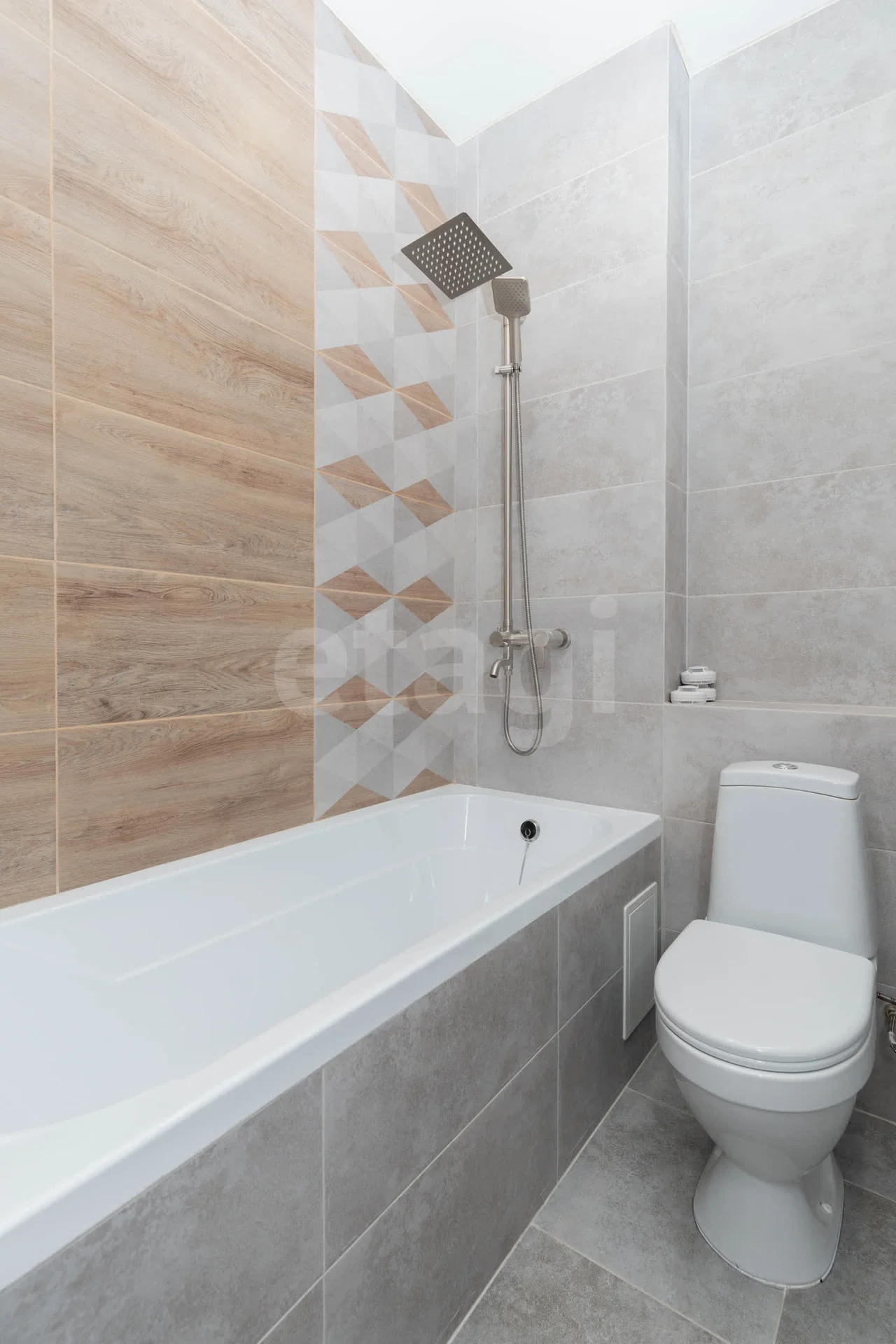 1-к квартира, 35.9м² (улица Ивана Беличенко, 92) - миниатюра 2