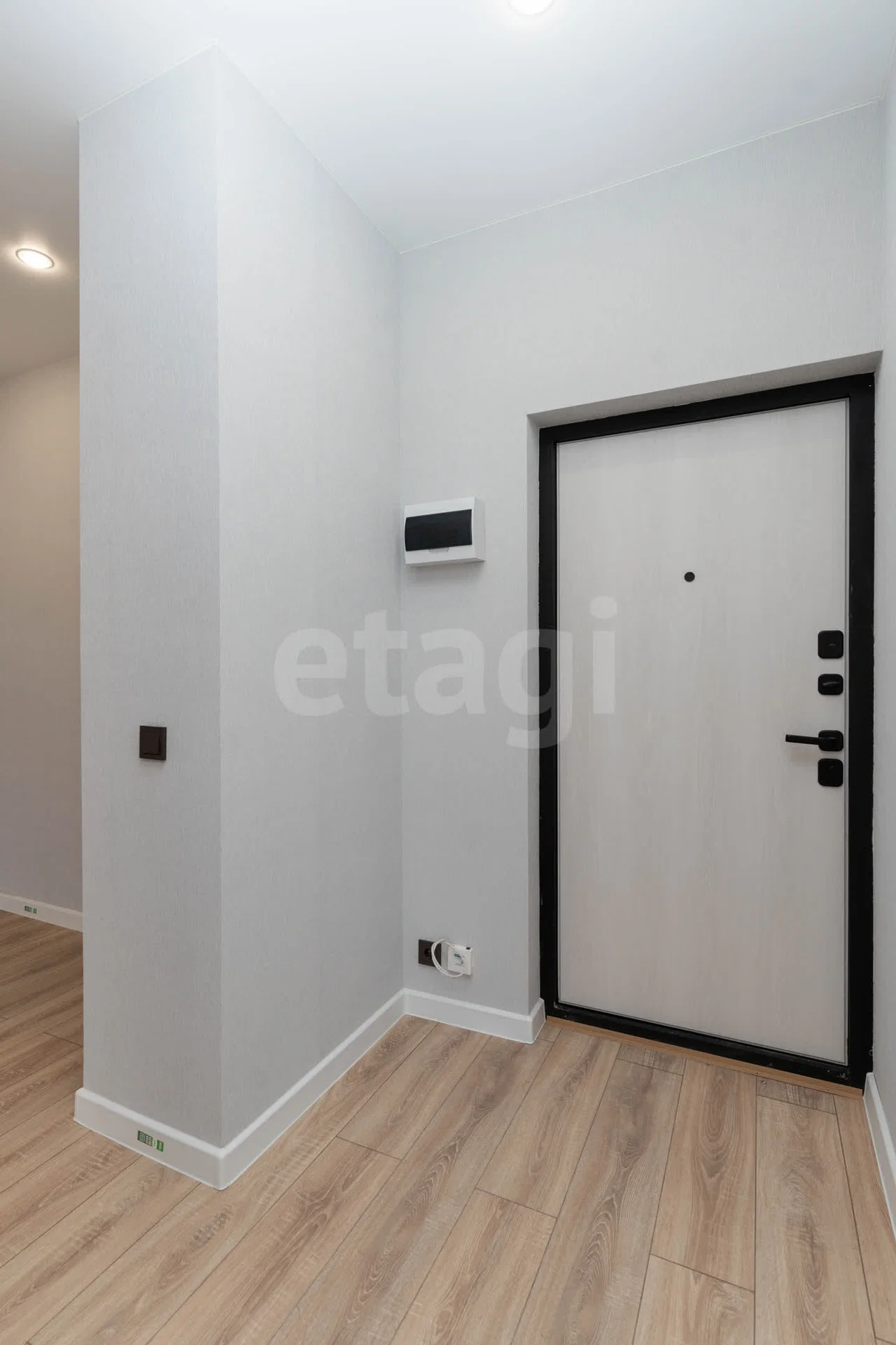 1-к квартира, 35.9м² (улица Ивана Беличенко, 92) - миниатюра 3