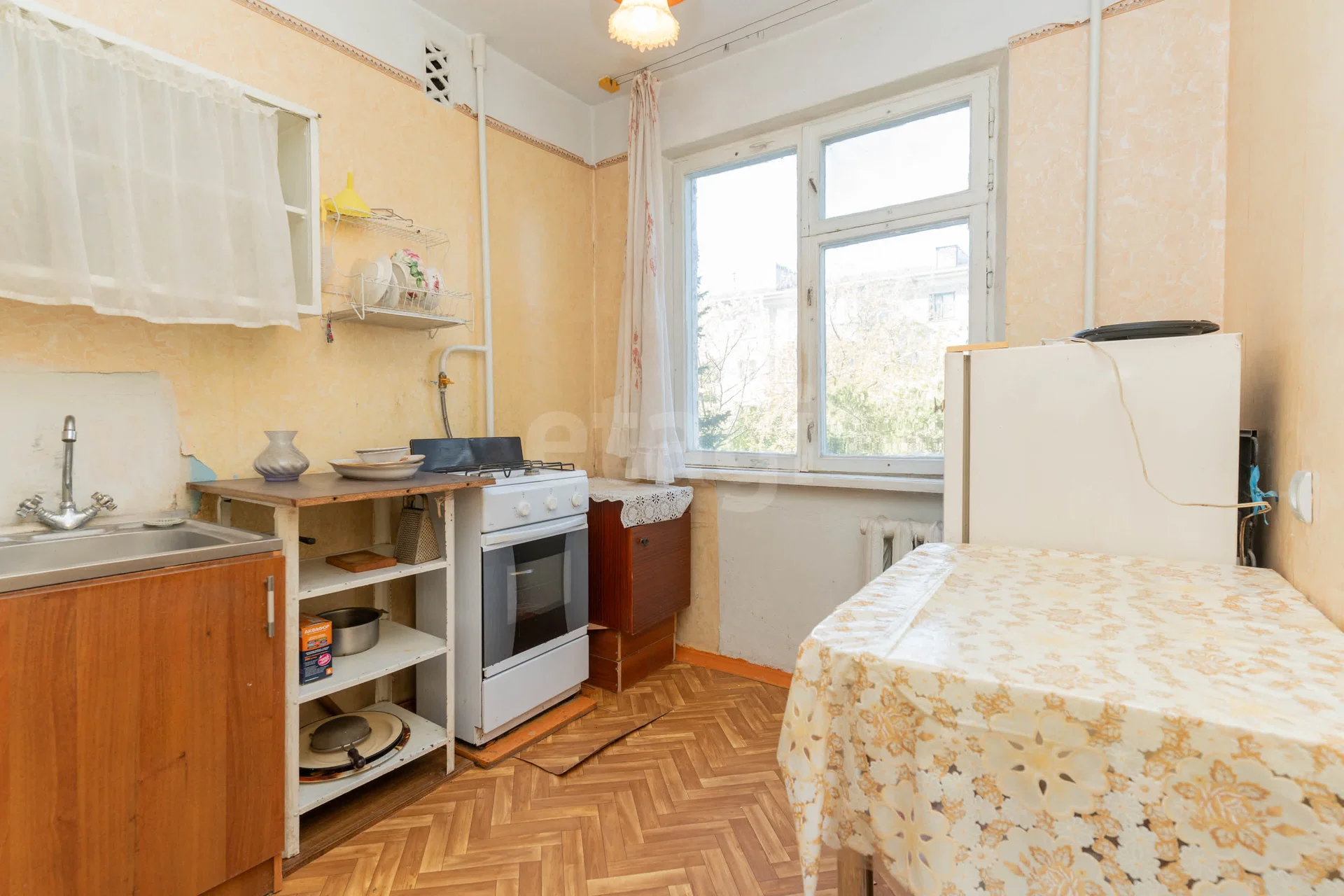 3-к квартира, 47.5м² (улица Гагарина, 79а) - миниатюра 2