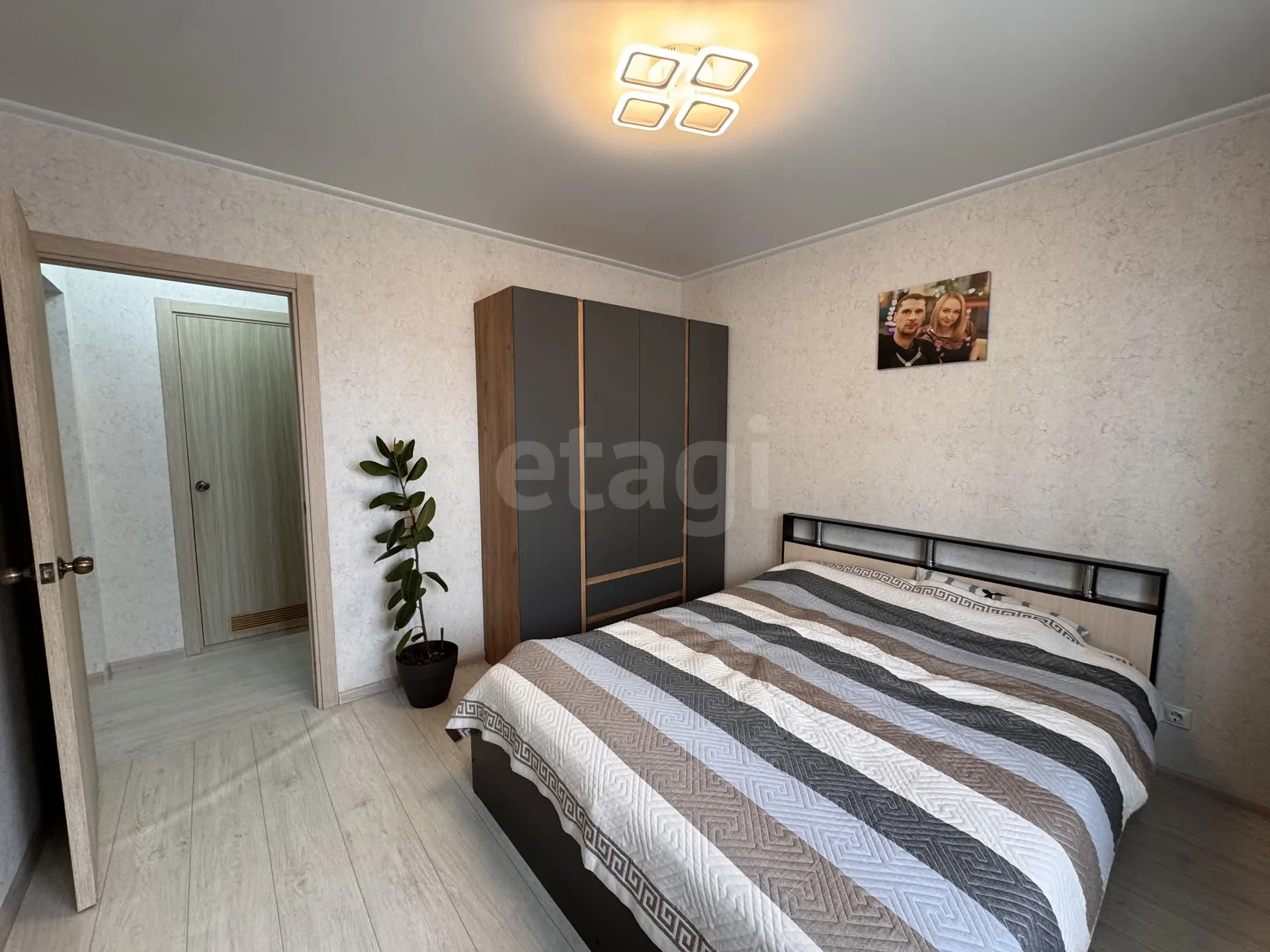 2-к квартира, 55.9м² (улица Генерал-лейтенанта Александра Сапрунова, 37к1) - миниатюра 16