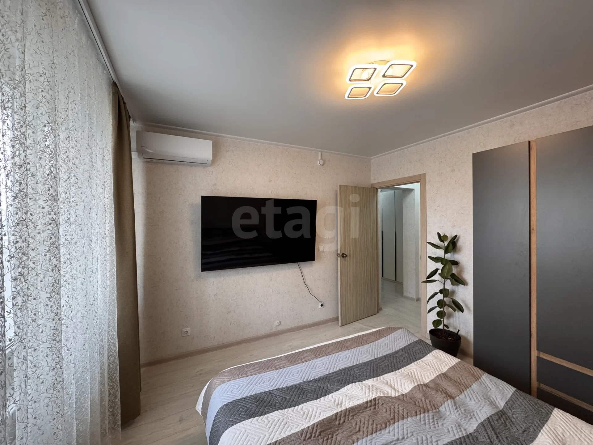 2-к квартира, 55.9м² (улица Генерал-лейтенанта Александра Сапрунова, 37к1) - миниатюра 18