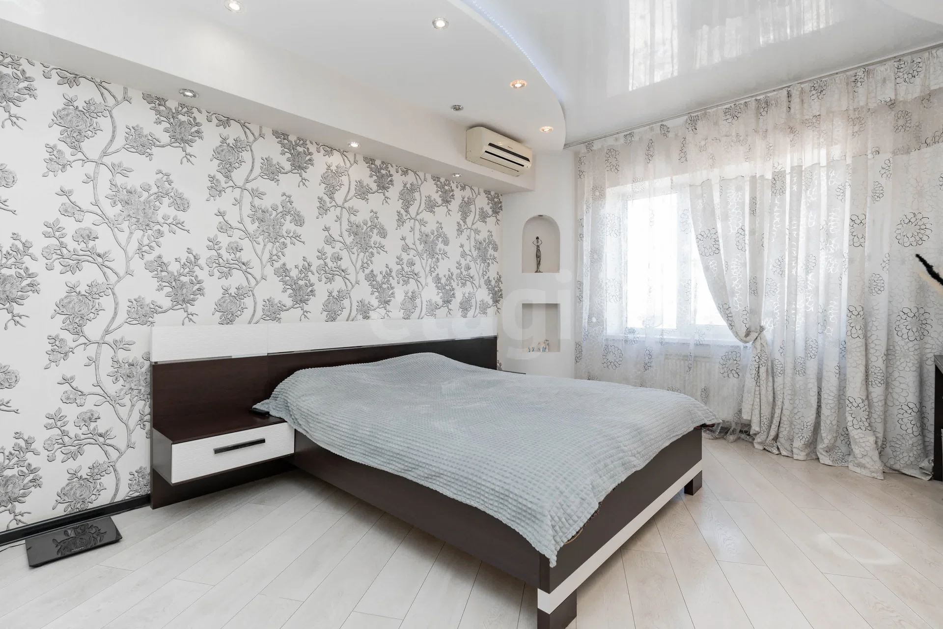 3-к квартира, 103.7м² (Карасунская набережная, 99) - изображение 1