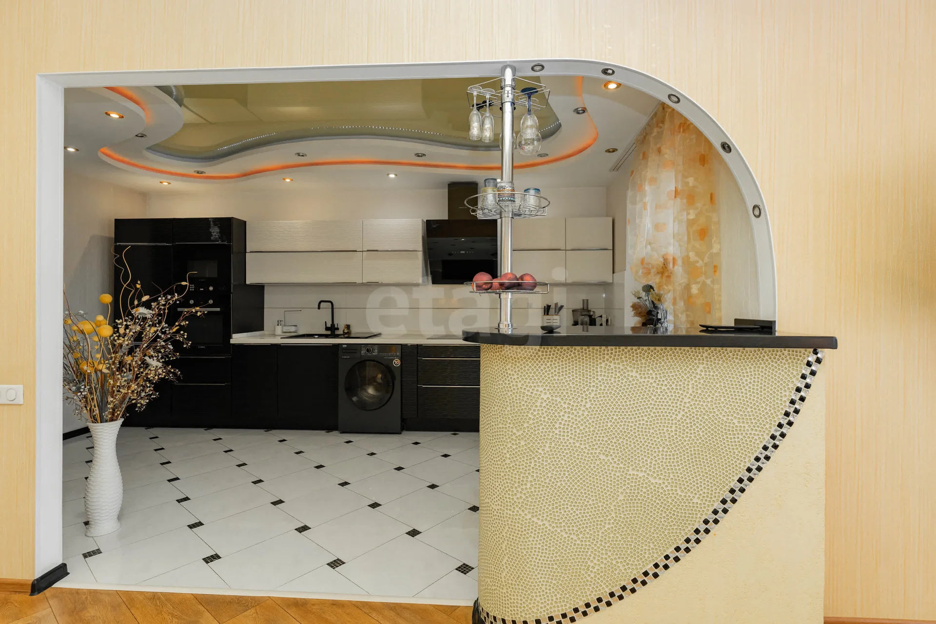 3-к квартира, 103.7м² (Карасунская набережная, 99) - миниатюра 8