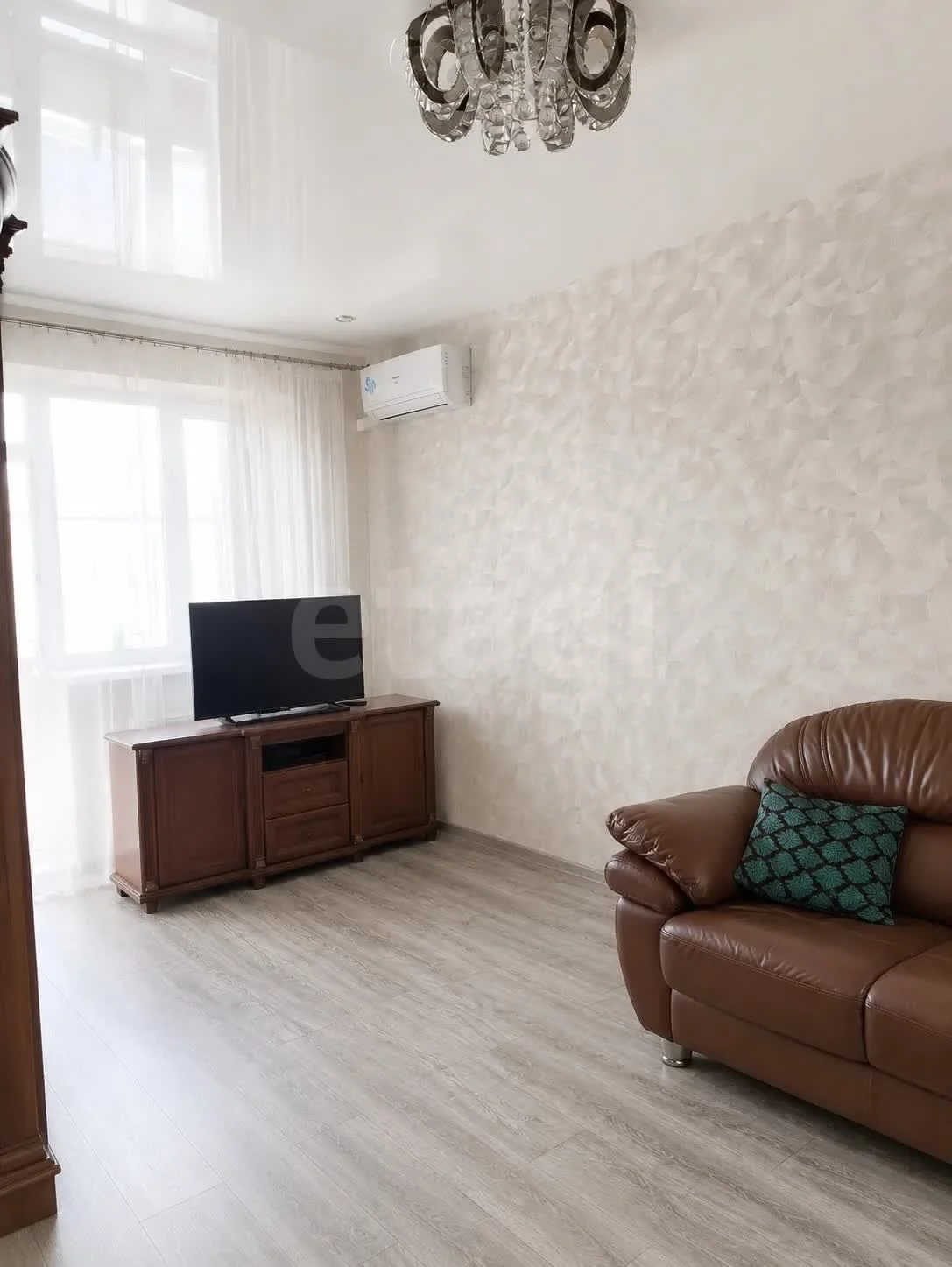 1-к квартира, 39м² (улица имени Сергея Есенина, 98) - изображение 1