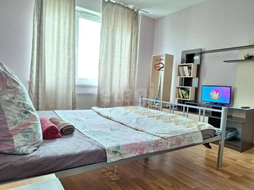 1-к квартира, 38м² (улица имени Валерия Гассия, 14) - миниатюра 2