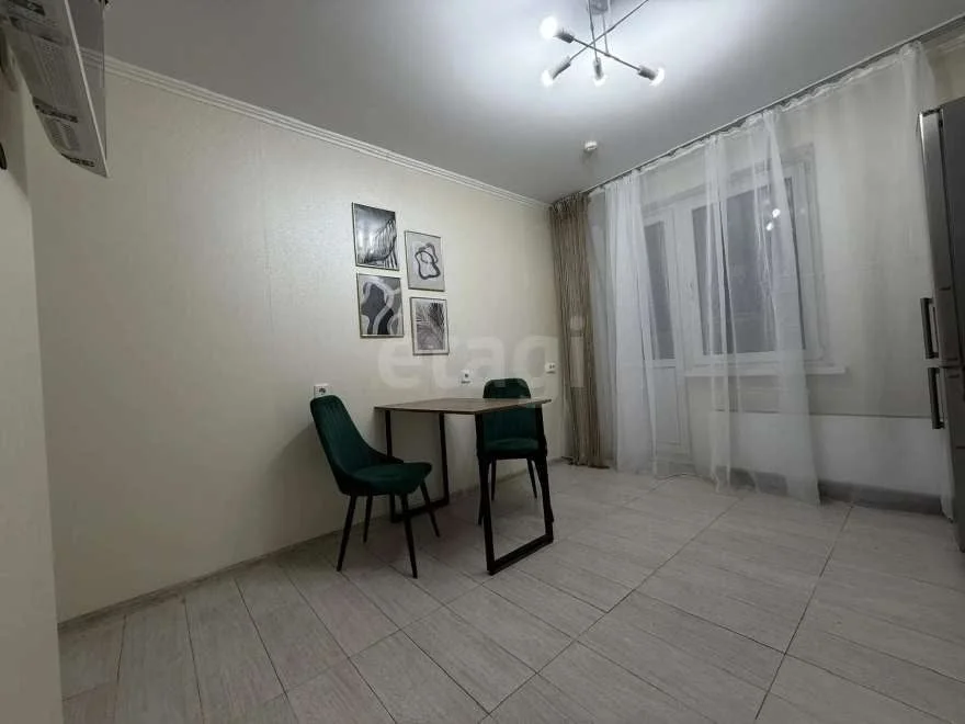2-к квартира, 60м² (улица имени Николая Семеновича Котлярова, 17) - миниатюра 3