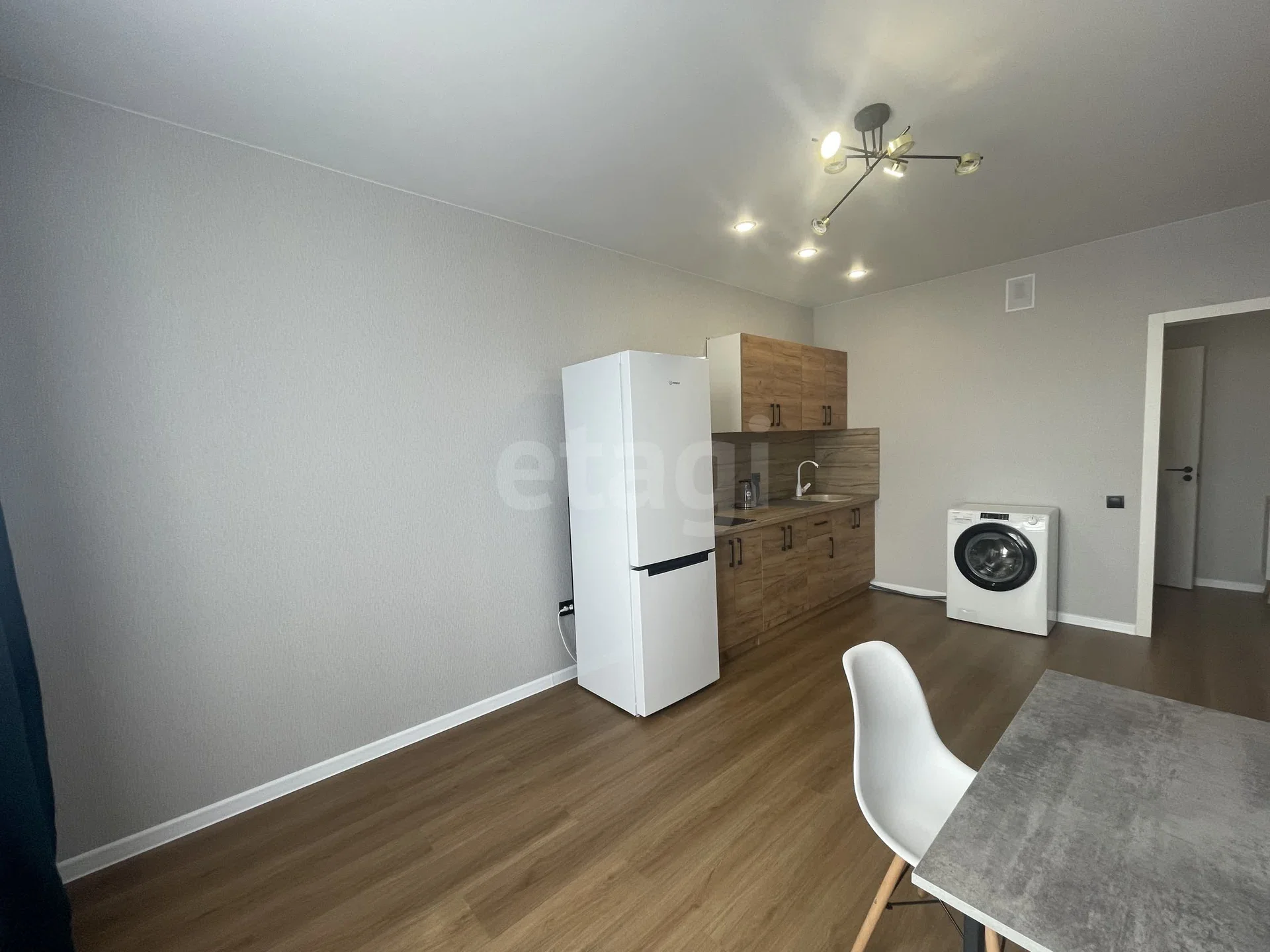 1-к квартира, 40м² (Екатерининская улица, 7к2) - миниатюра 2
