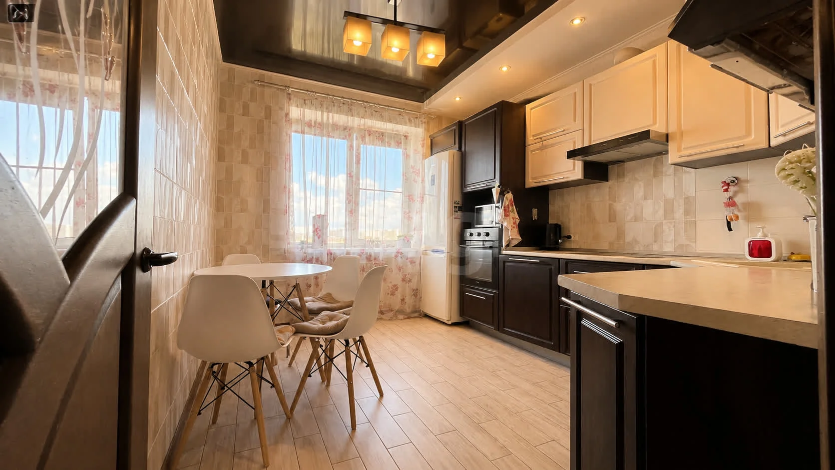 2-к квартира, 51.2м² (улица 1 Мая, 428) - изображение 1