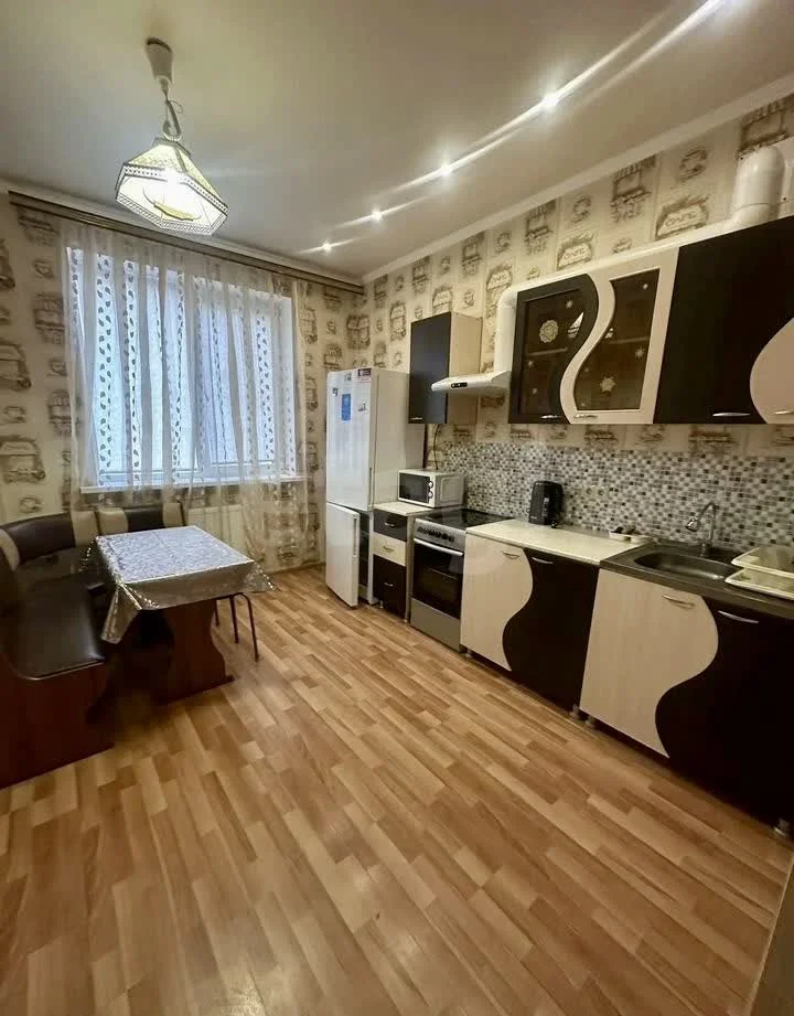1-к квартира, 38.9м² (улица имени Дунаевского И.И., 22б) - миниатюра 2