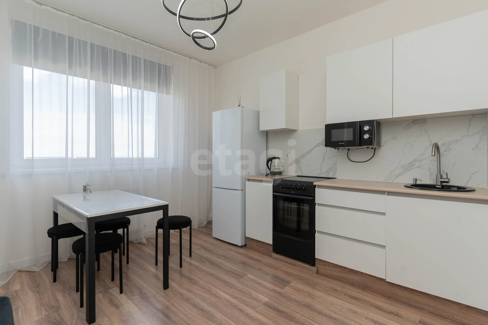 2-к квартира, 50.4м² (улица имени Владимира Жириновского, 1) - миниатюра 3