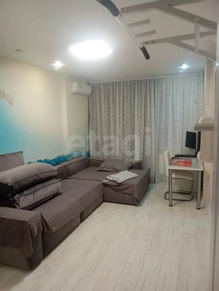 2-к квартира, 60.7м² (Командорская улица, 1к1) - изображение 1