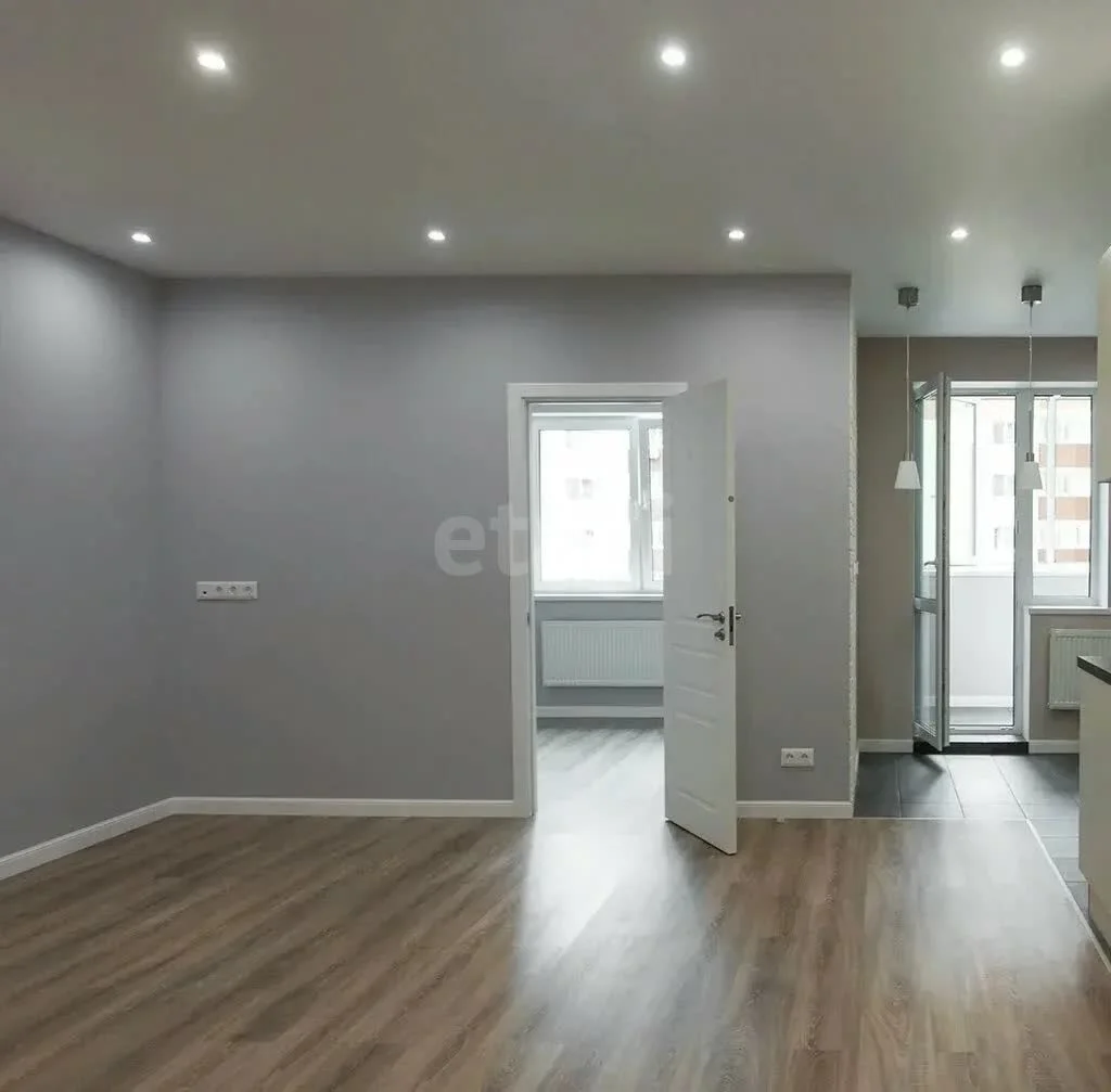 3-к квартира, 76.6м² (улица им. Героя Яцкова И.В., 15к1) - изображение 1