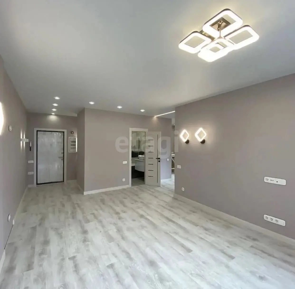 3-к квартира, 76.6м² (улица им. Героя Яцкова И.В., 15к1) - миниатюра 2