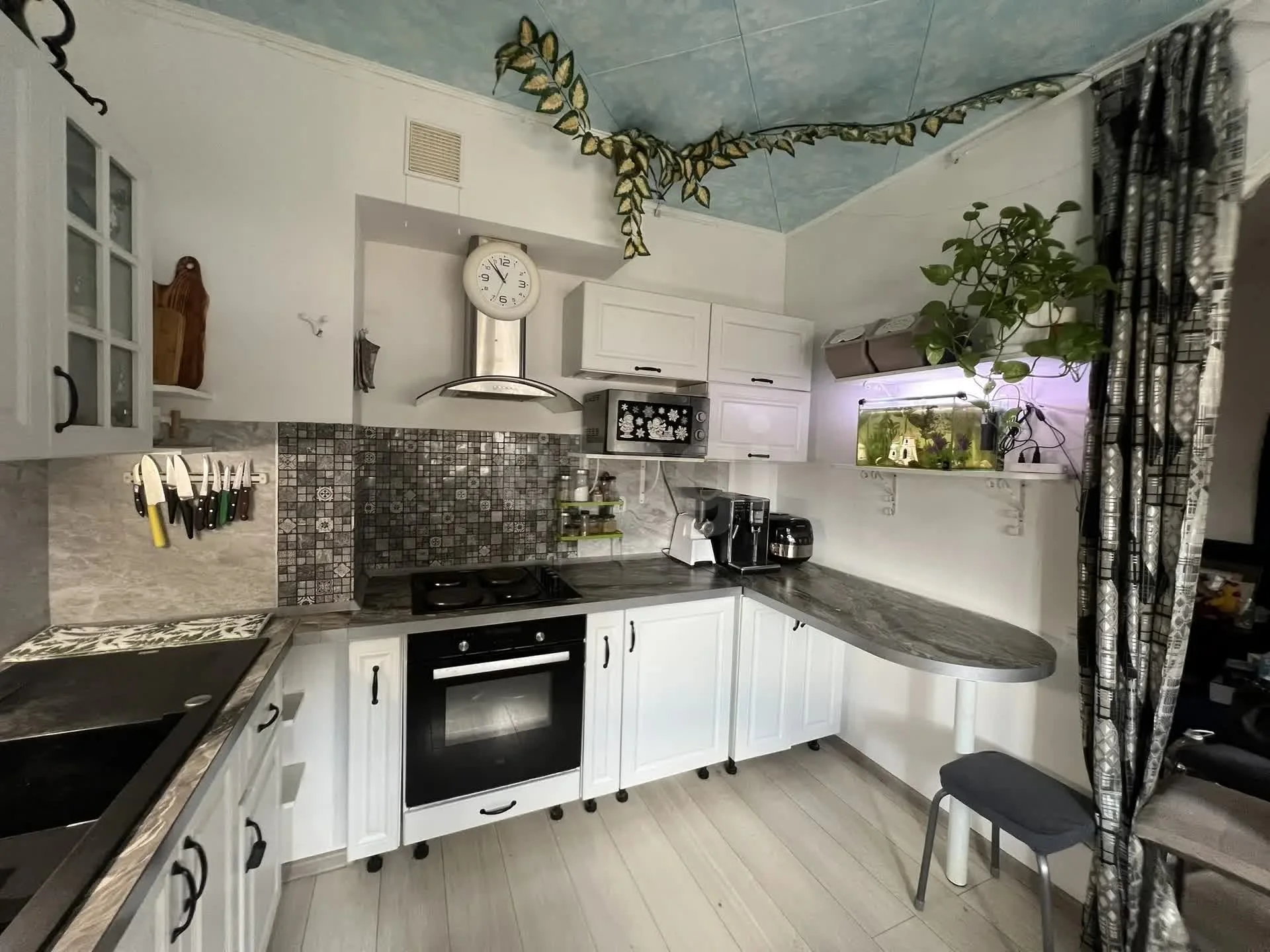 1-к квартира, 31.6м² (улица имени В.М. Комарова, 21/1к3) - миниатюра 3