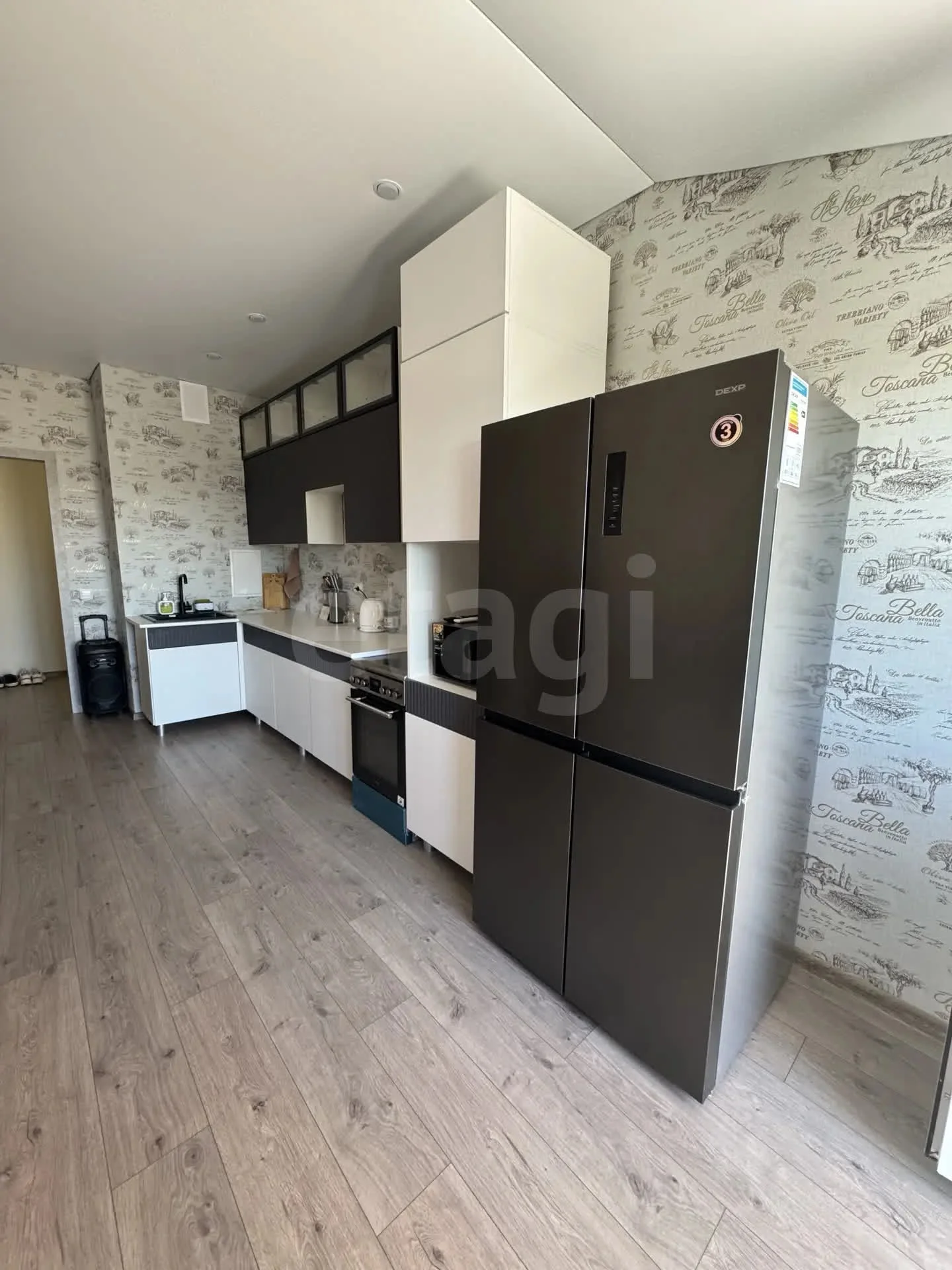 2-к квартира, 71.5м² (улица Генерала Петрова, 2/алит2) - миниатюра 2