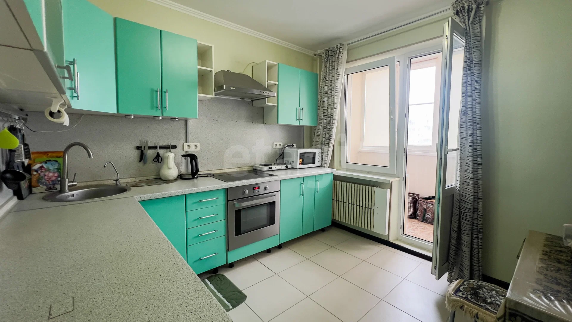 2-к квартира, 56.9м² (Ставропольская улица, 183/2) - миниатюра 2
