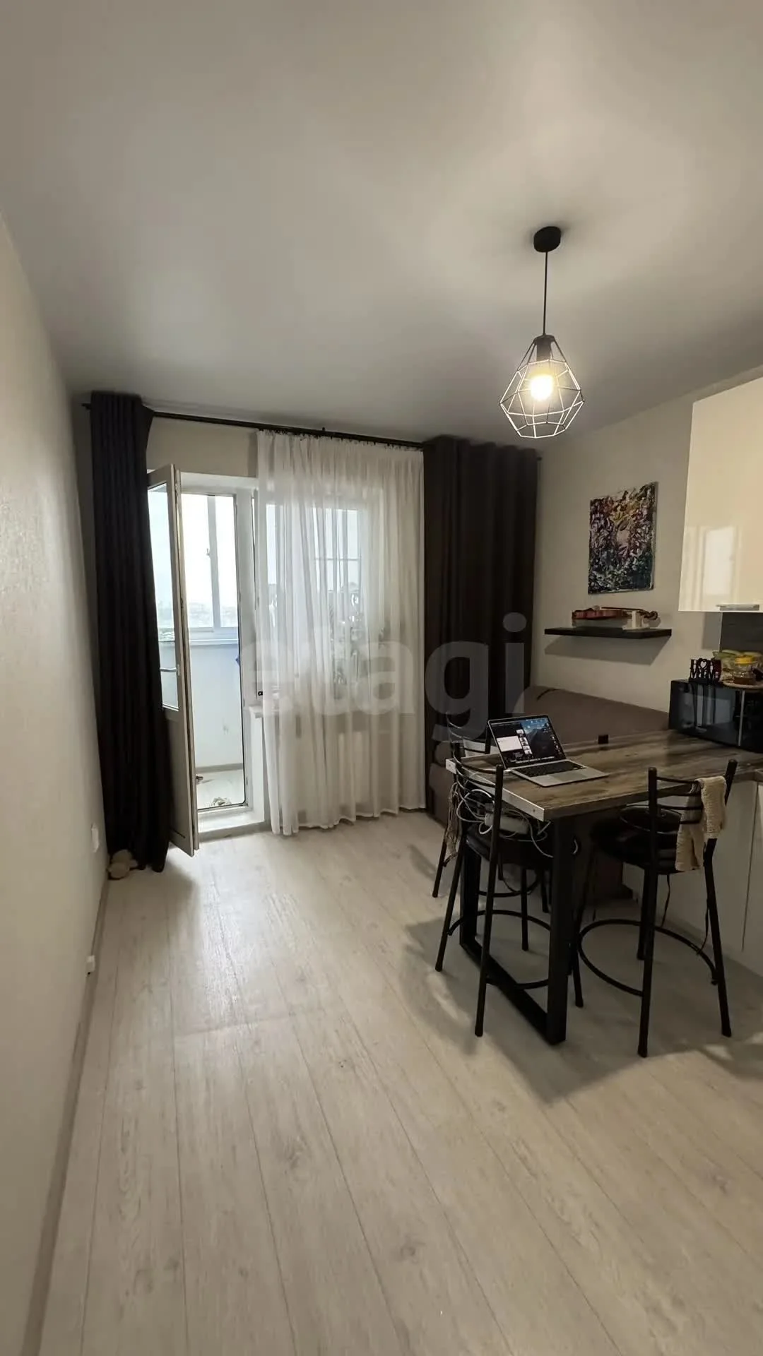 1-к квартира, 35.9м² (улица имени Героя Советского Союза Николая Воробьёва, 11) - миниатюра 4
