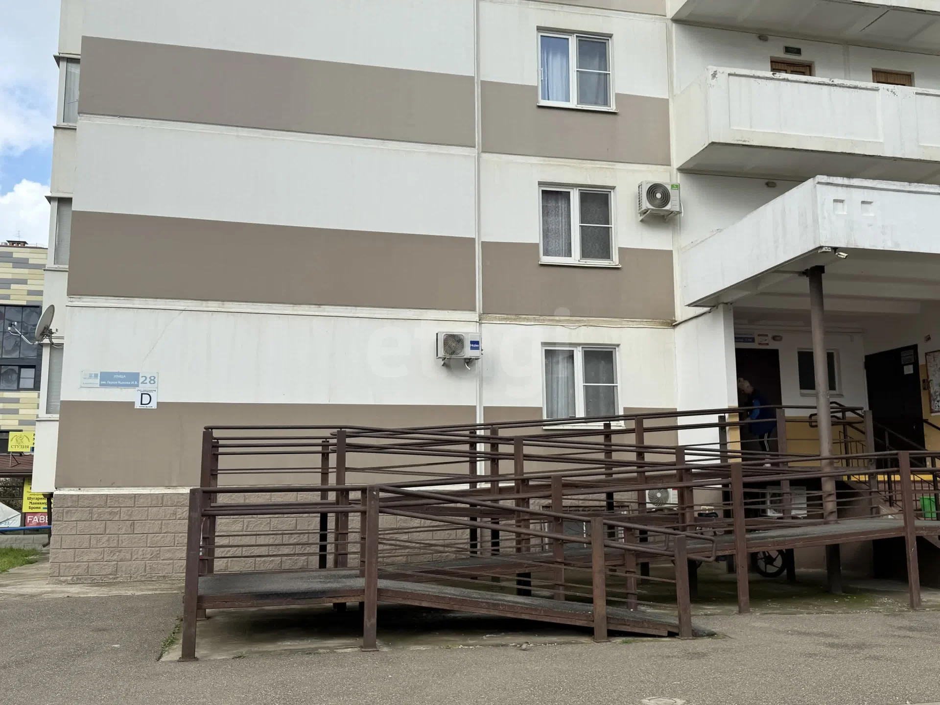 2-к квартира, 59.1м² (улица им. Героя Яцкова И.В., 28) - миниатюра 46