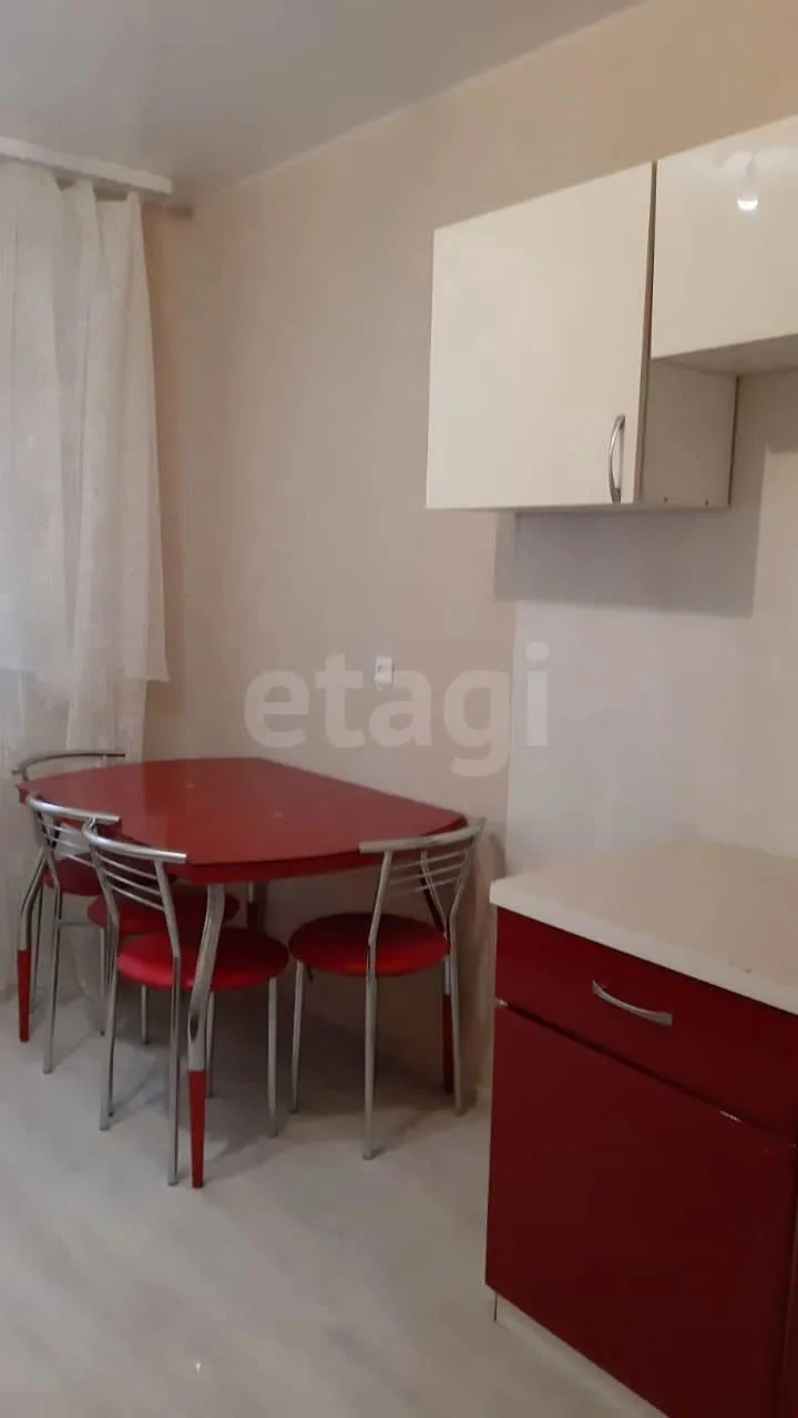 1-к квартира, 32м² (улица имени В.М. Комарова, 21/1к1) - миниатюра 3