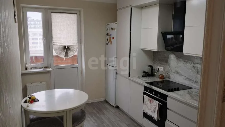 2-к квартира, 65м² (Командорская улица, 3к2) - миниатюра 2