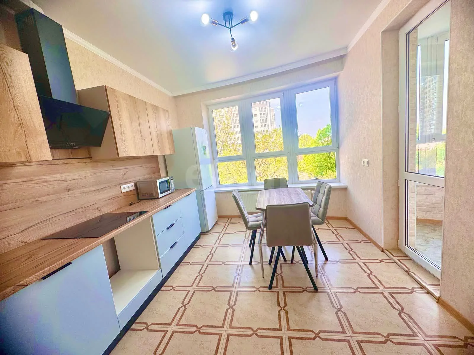2-к квартира, 70м² (Старокубанская улица, 124) - изображение 1