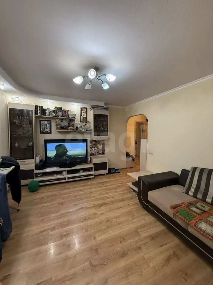 3-к квартира, 63.3м² (улица 1 Мая, 228) - миниатюра 2