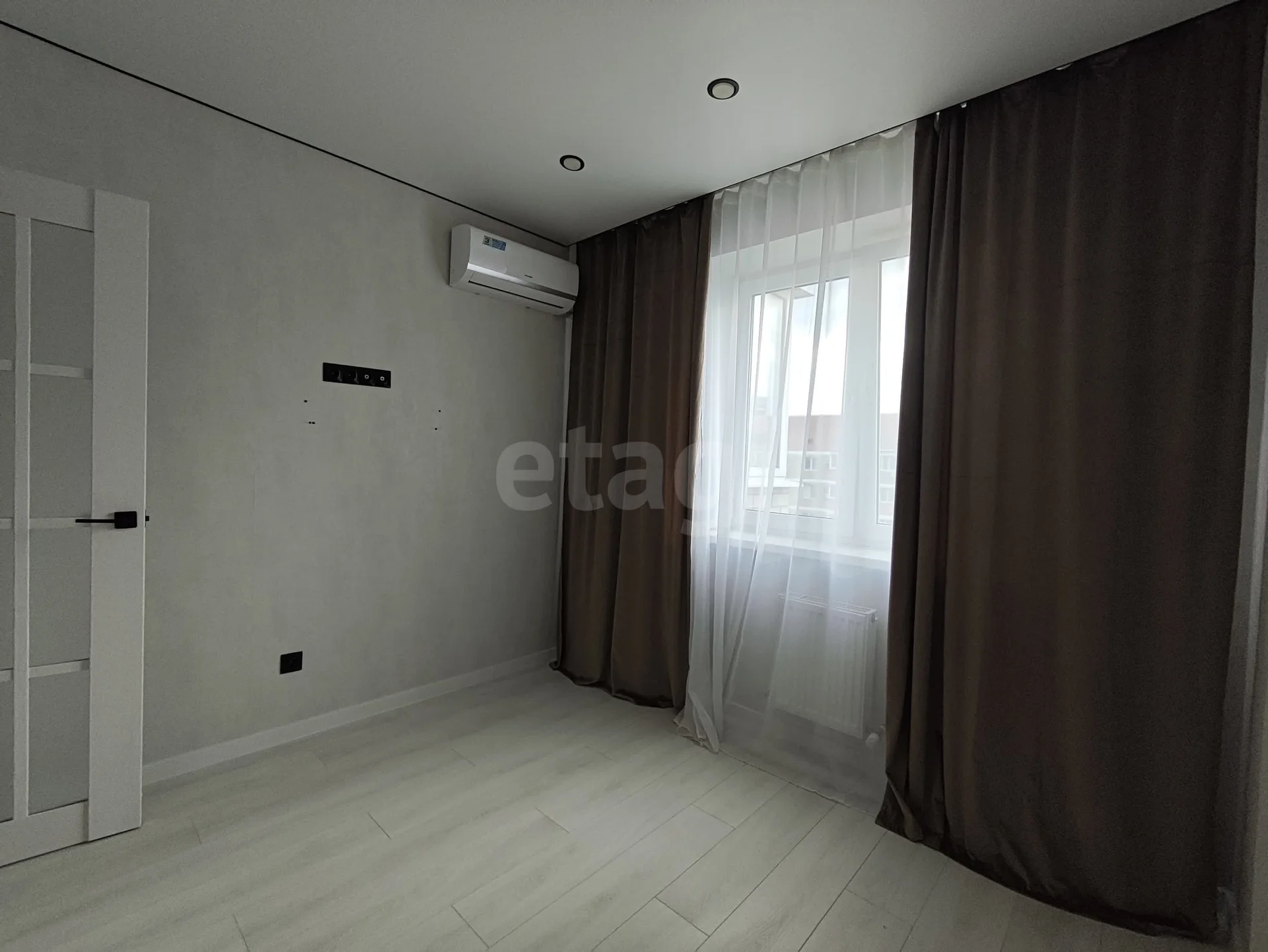 2-к квартира, 42.9м² (улица Петра Метальникова, 5к1) - миниатюра 2