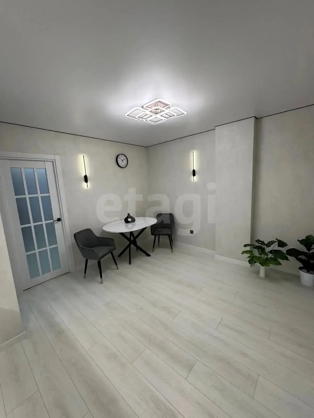 2-к квартира, 42.9м² (улица Петра Метальникова, 5к1) - миниатюра 4