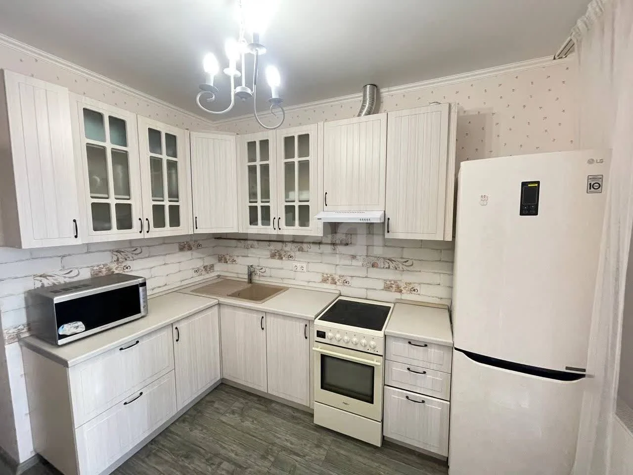 1-к квартира, 38.4м² (улица имени Симиренко, 16) - миниатюра 3