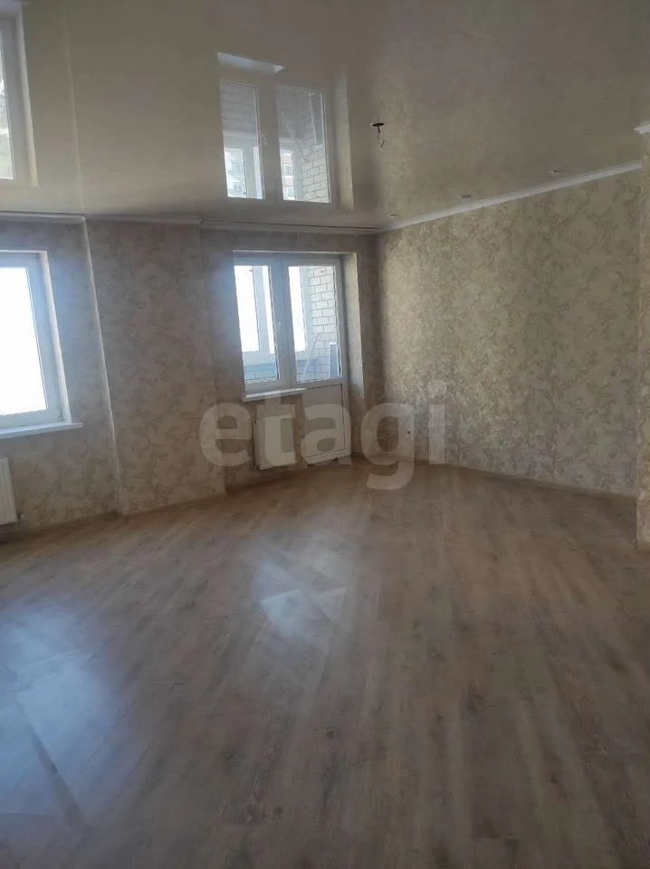 3-к квартира, 85.6м² (улица Петра Метальникова, 5к1) - миниатюра 2