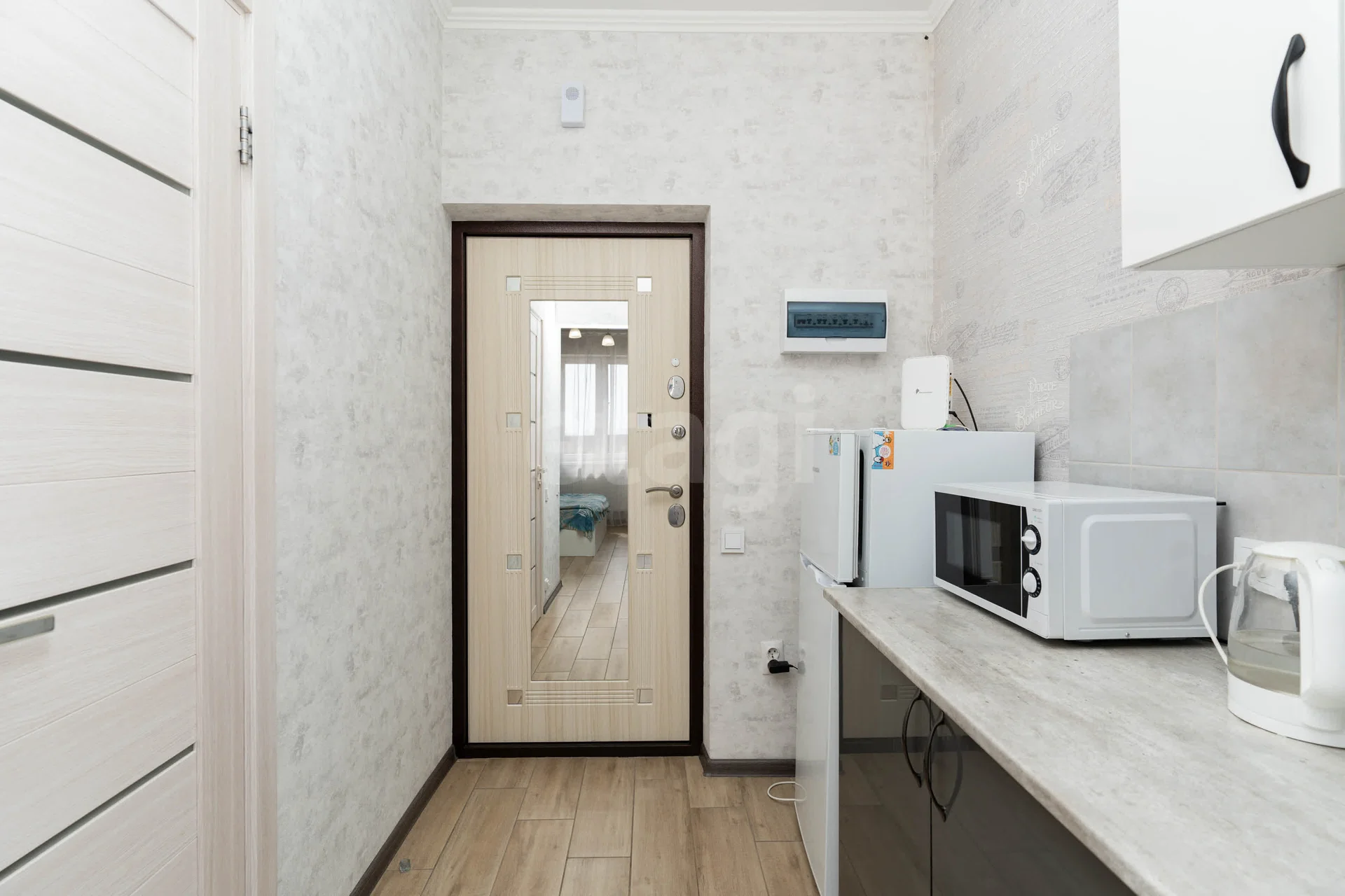 Студия, 22.3м² (улица Лётчика Позднякова, 2к12) - миниатюра 2