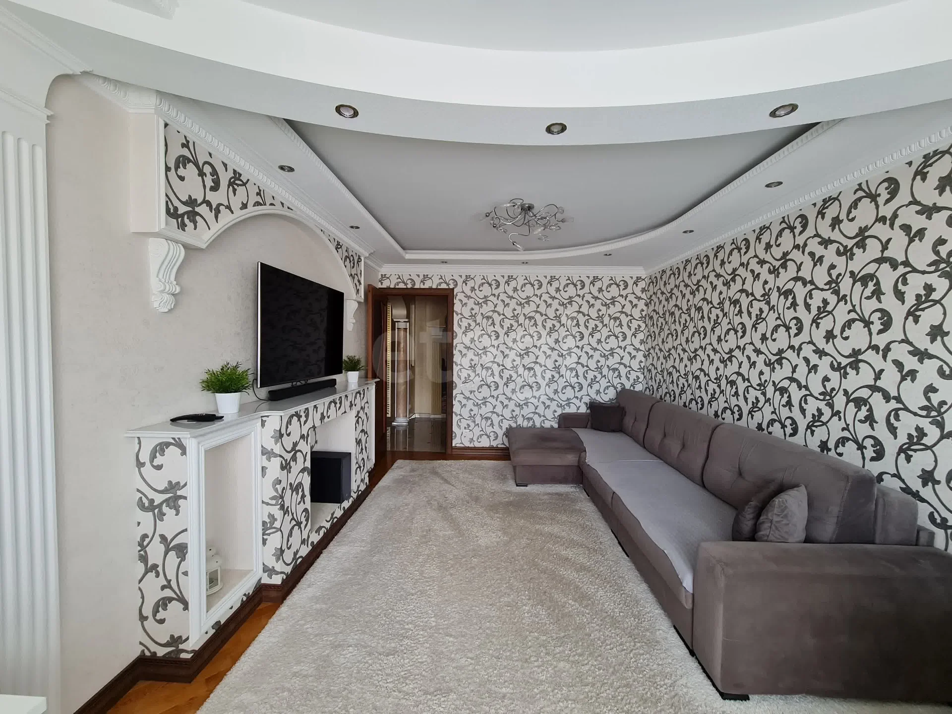 3-к квартира, 91м² (Рождественская набережная, 51) - изображение 1
