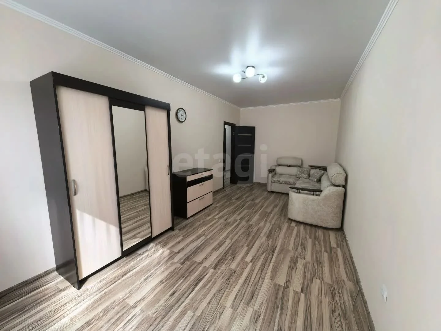 2-к квартира, 58.8м² (улица Петра Метальникова, 3/1к2) - миниатюра 3