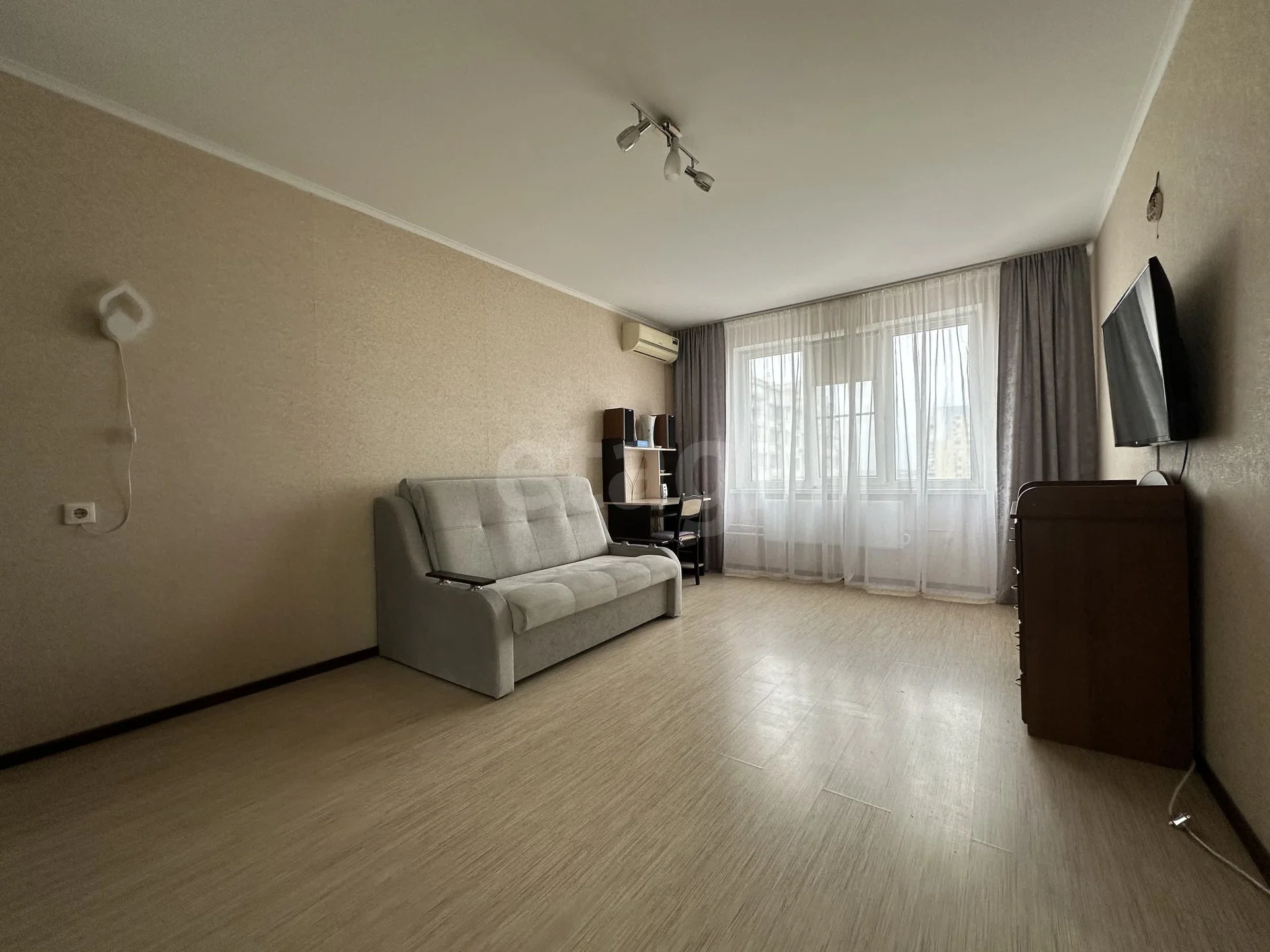 1-к квартира, 40м² (9-я Тихая улица, 17) - миниатюра 2
