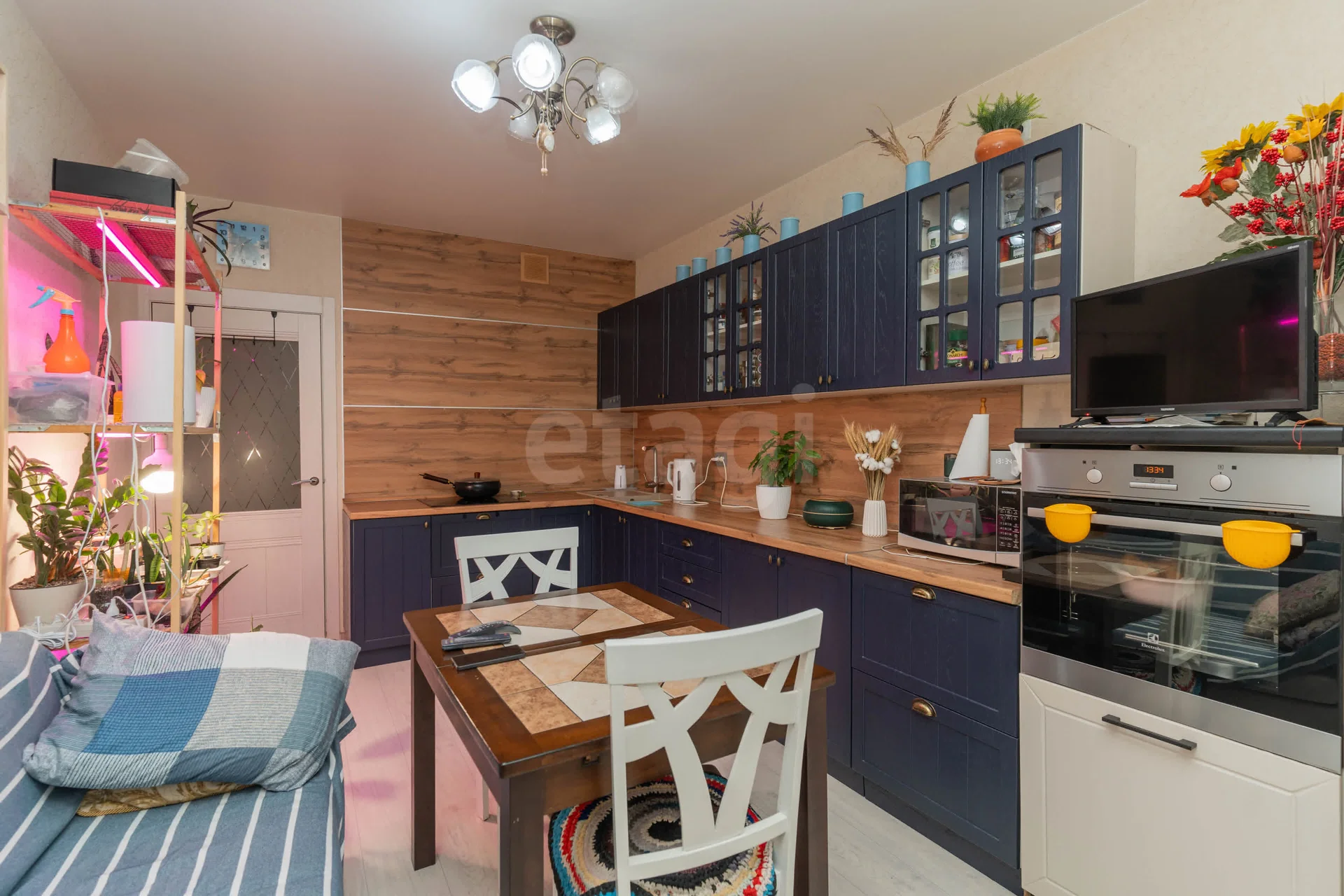 2-к квартира, 63.9м² (улица имени Героя Советского Союза Николая Воробьёва, 11) - миниатюра 6