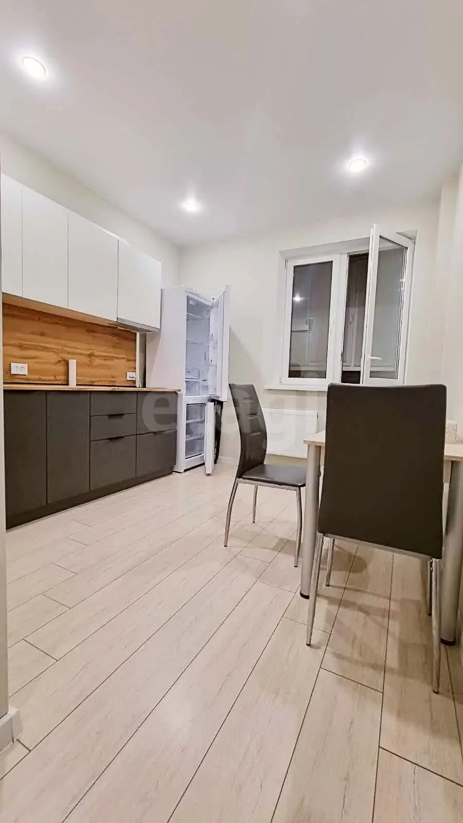 1-к квартира, 37м² (улица Евгении Жигуленко, 13к2) - миниатюра 3