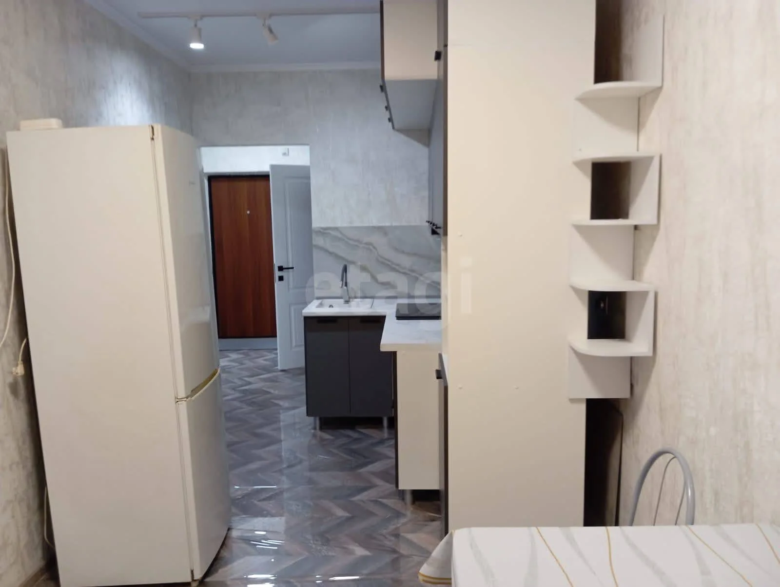 1-к квартира, 41.3м² (улица имени Сергея Есенина, 127/2) - изображение 1