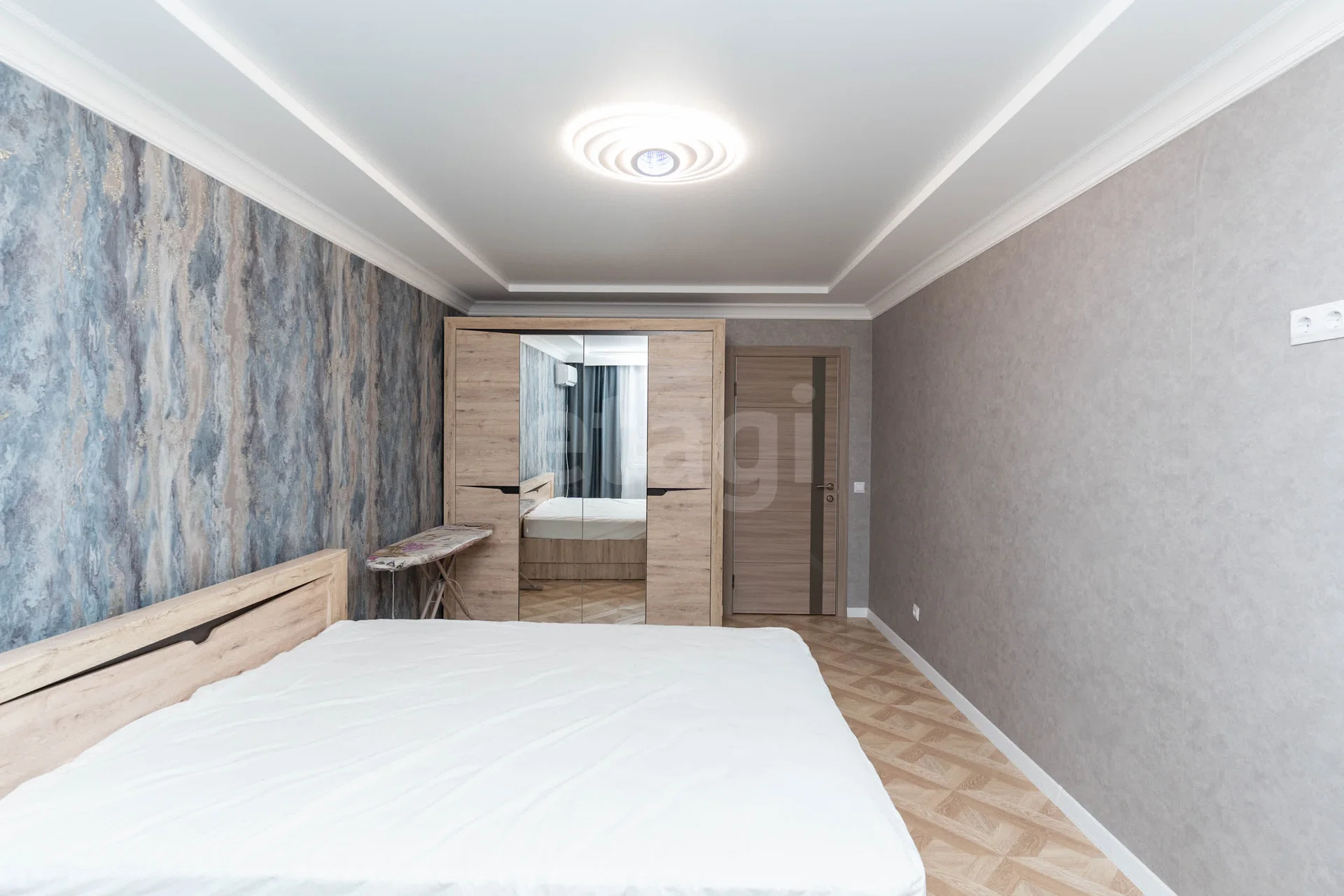 2-к квартира, 57.8м² (улица им. Героя Сарабеева В.И., 7) - миниатюра 15