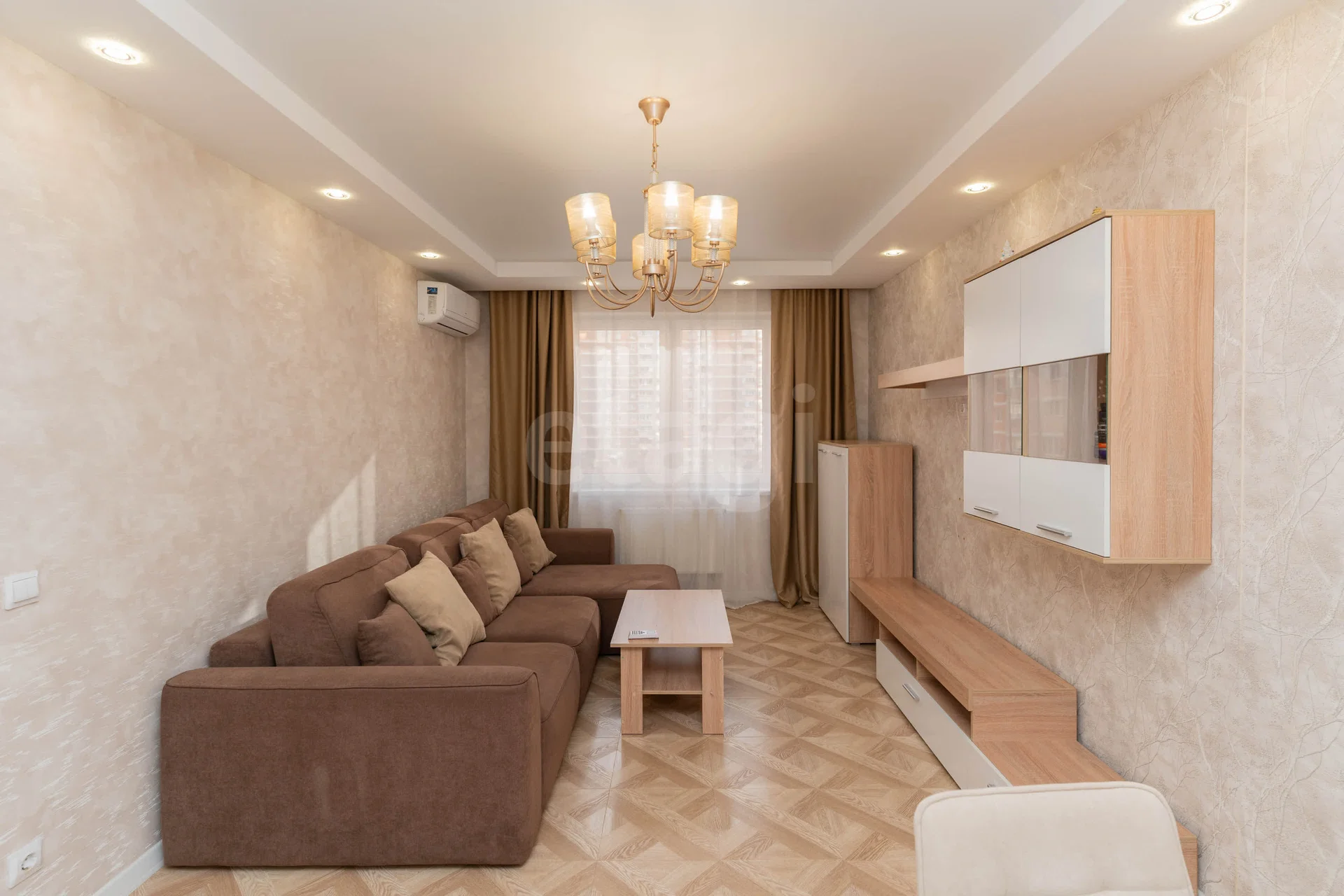 2-к квартира, 57.8м² (улица им. Героя Сарабеева В.И., 7) - миниатюра 2