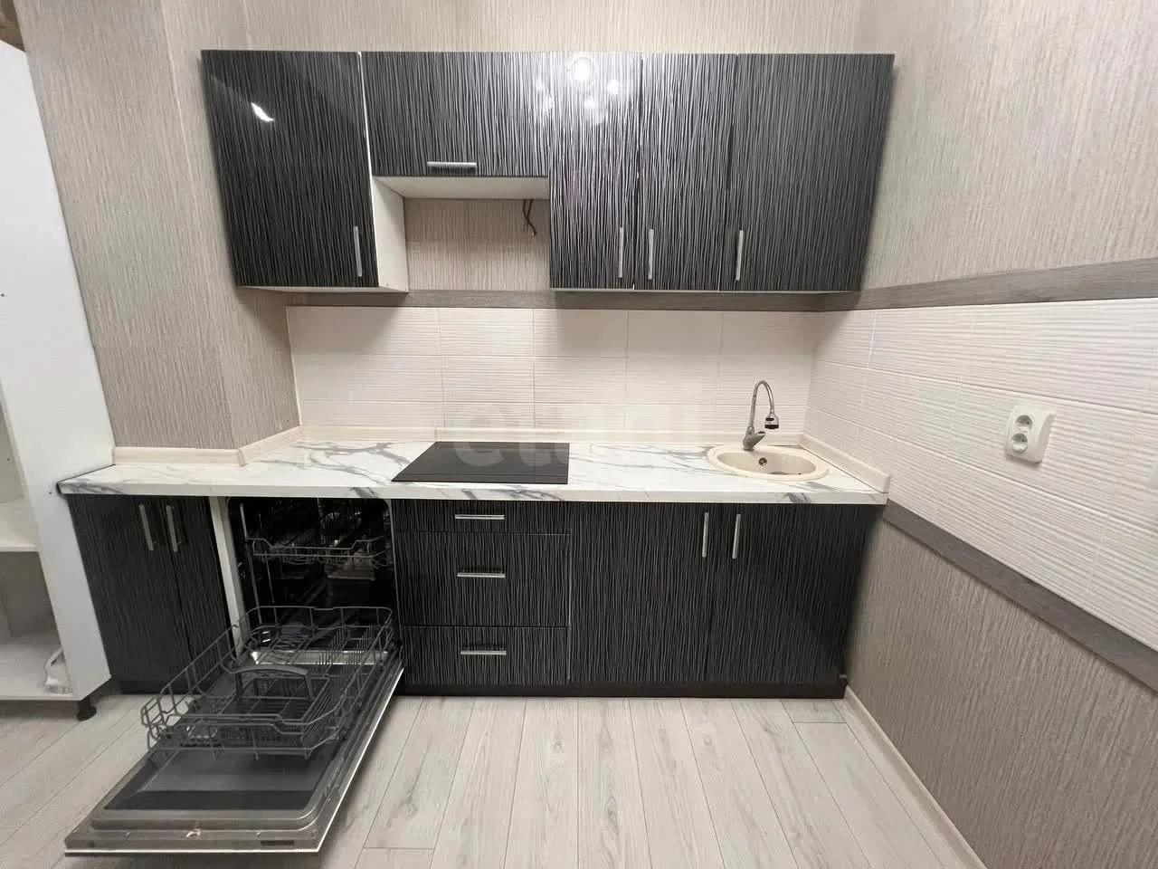 2-к квартира, 51.5м² (улица имени Сергея Есенина, 112) - миниатюра 2