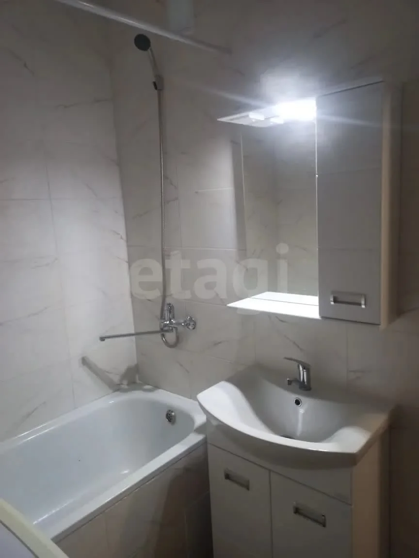 2-к квартира, 59.4м² (улица Генерала Трошева, 39) - миниатюра 6