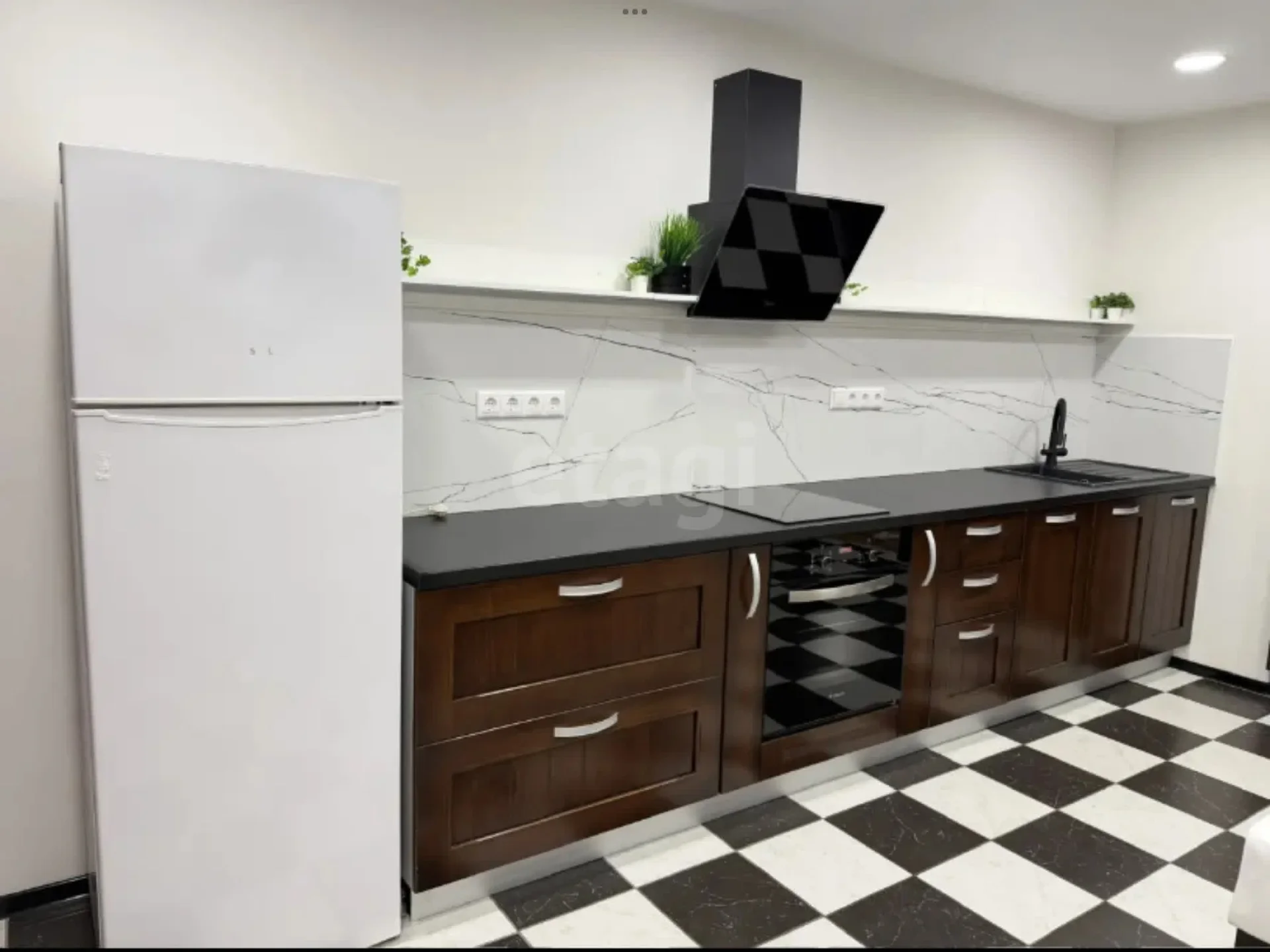 3-к квартира, 92.5м² (улица Красных Партизан, 4/3) - миниатюра 3