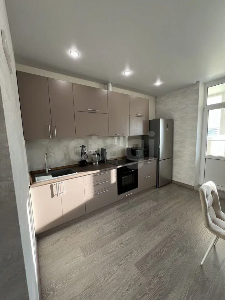 1-к квартира, 40.6м² (улица имени Героя Георгия Бочарникова, 8) - миниатюра 2
