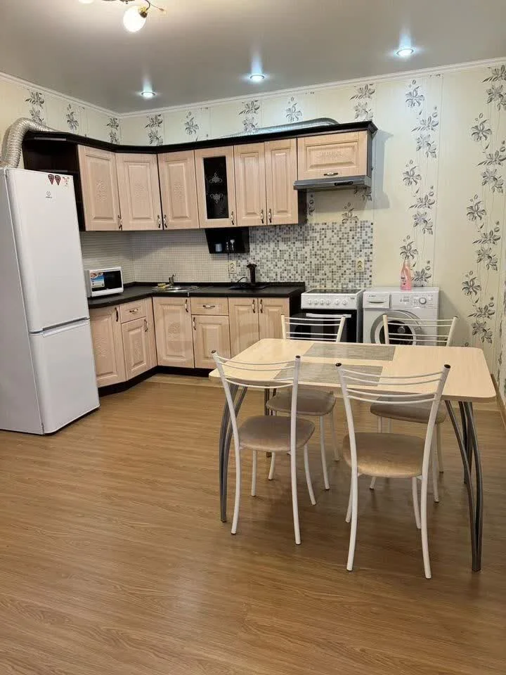 2-к квартира, 63.5м² (улица имени 40-летия Победы, 60) - изображение 1