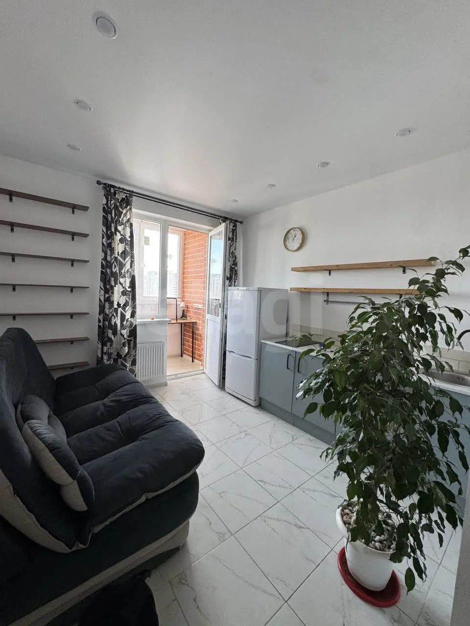 Студия, 19м² (улица Ивана Беличенко, 103к1) - миниатюра 3