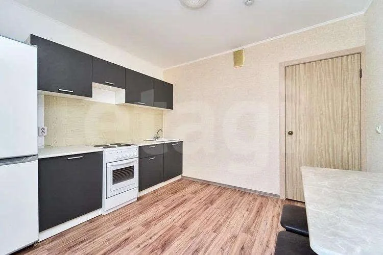 1-к квартира, 40м² (улица Генерала Трошева, 29) - миниатюра 2