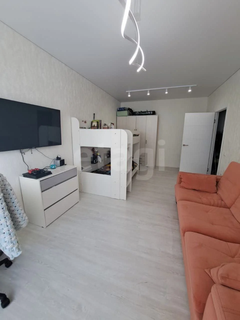 2-к квартира, 66м² (улица Григория Булгакова, 6) - миниатюра 3