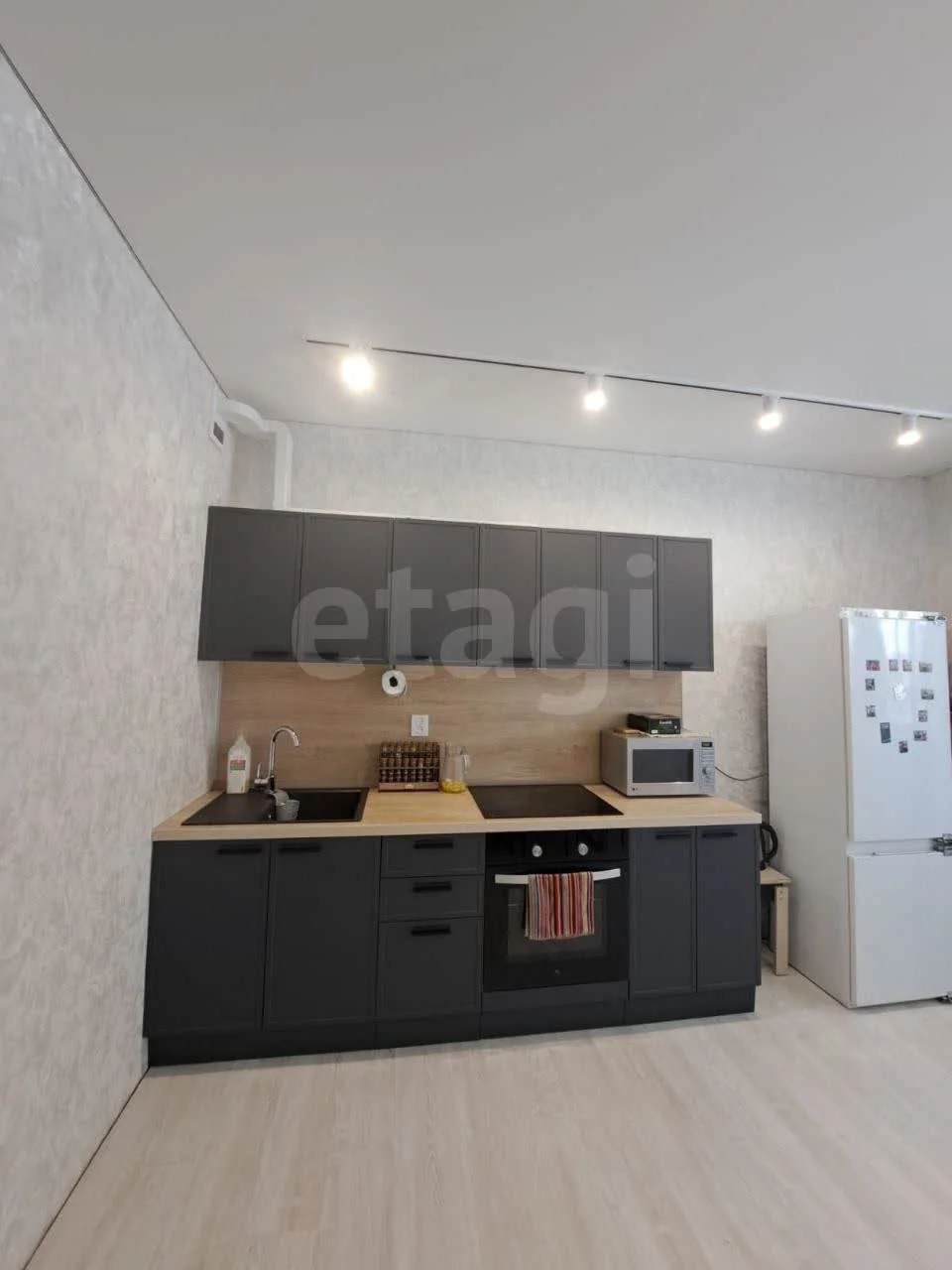 2-к квартира, 66м² (улица Григория Булгакова, 6) - миниатюра 4